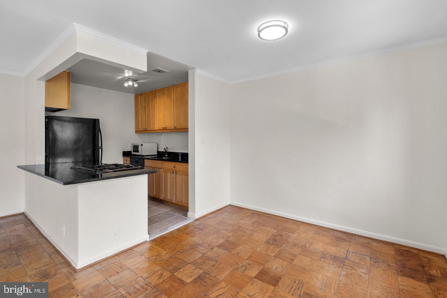 4570 MACARTHUR BOULEVARD NW 107