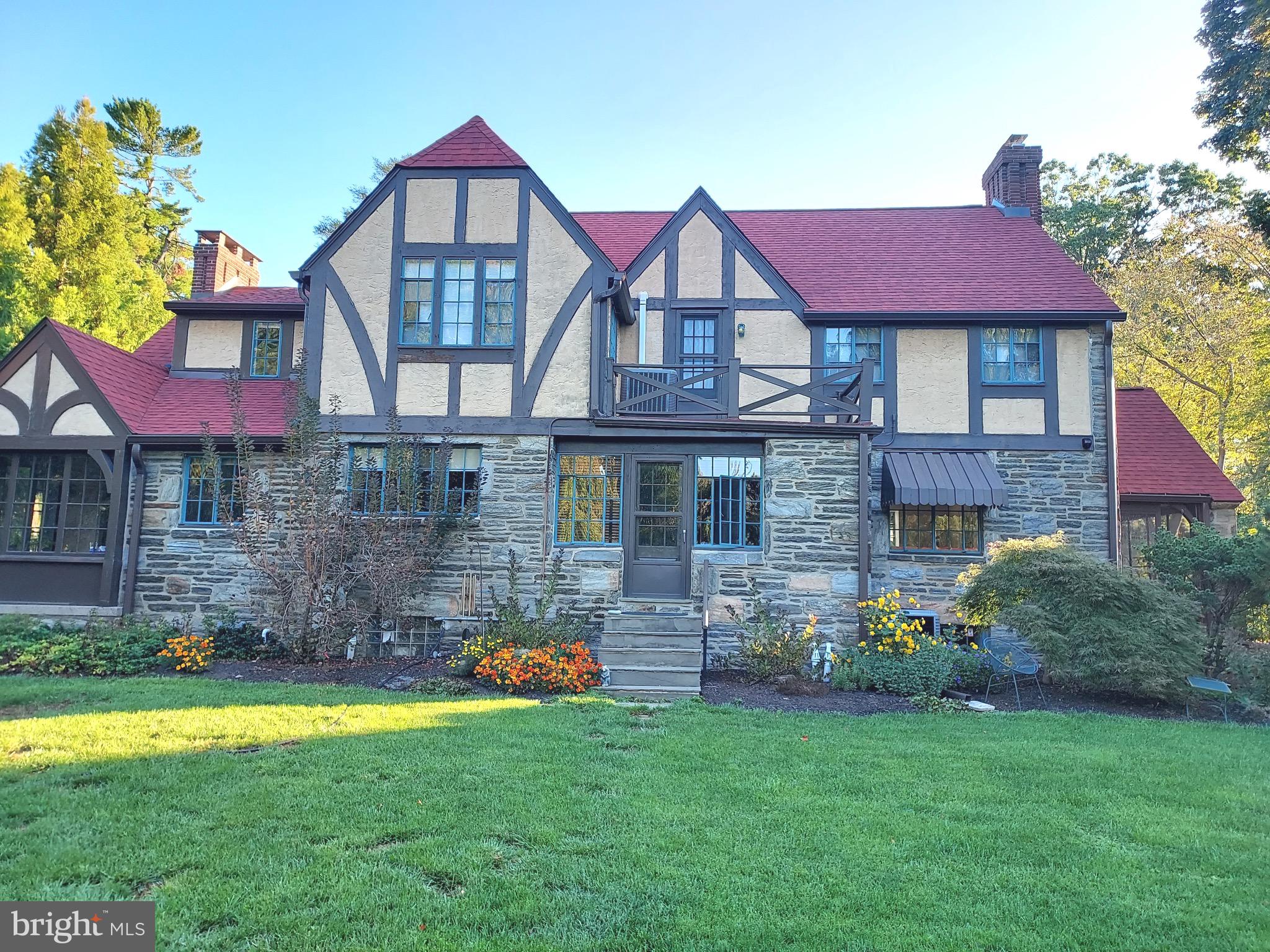 105 STRATFORD ROAD