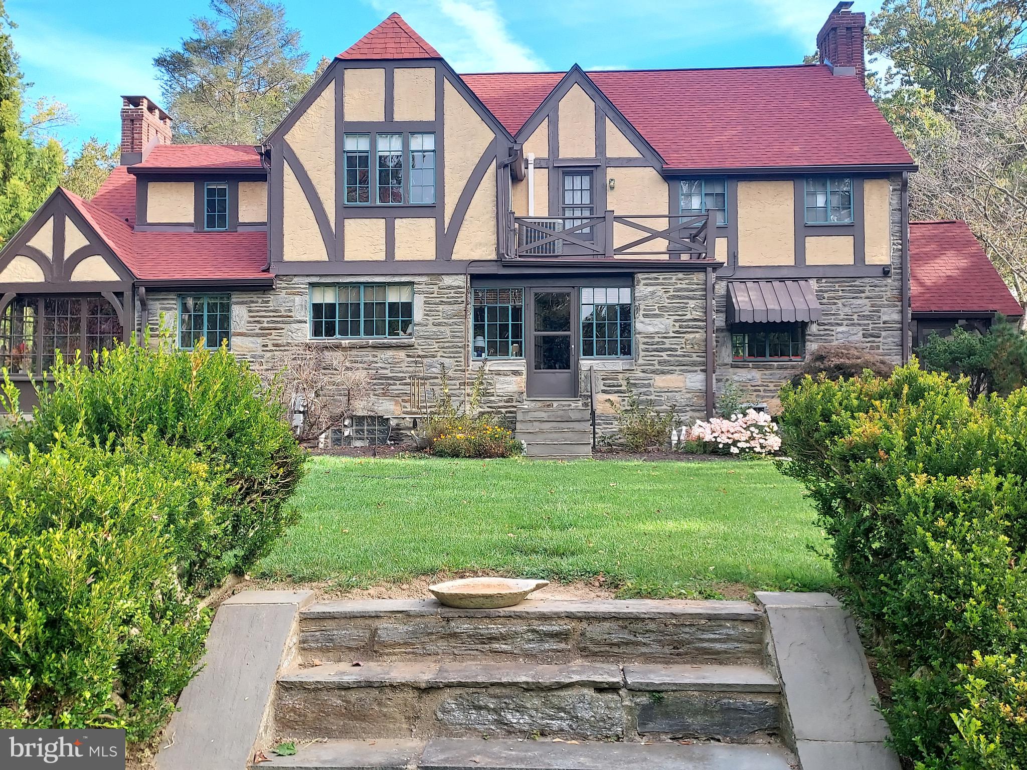 105 STRATFORD ROAD