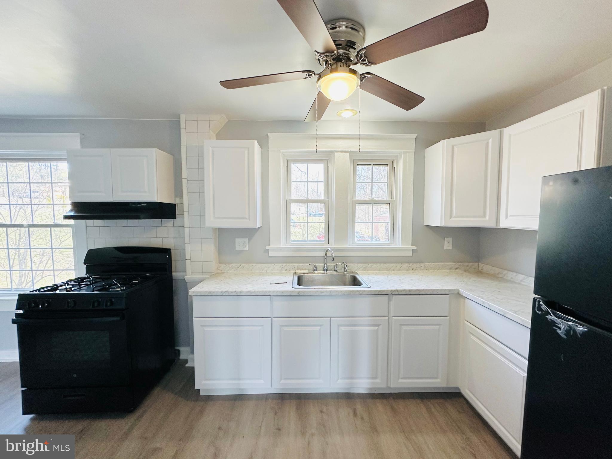 PARKVILLE - Residential