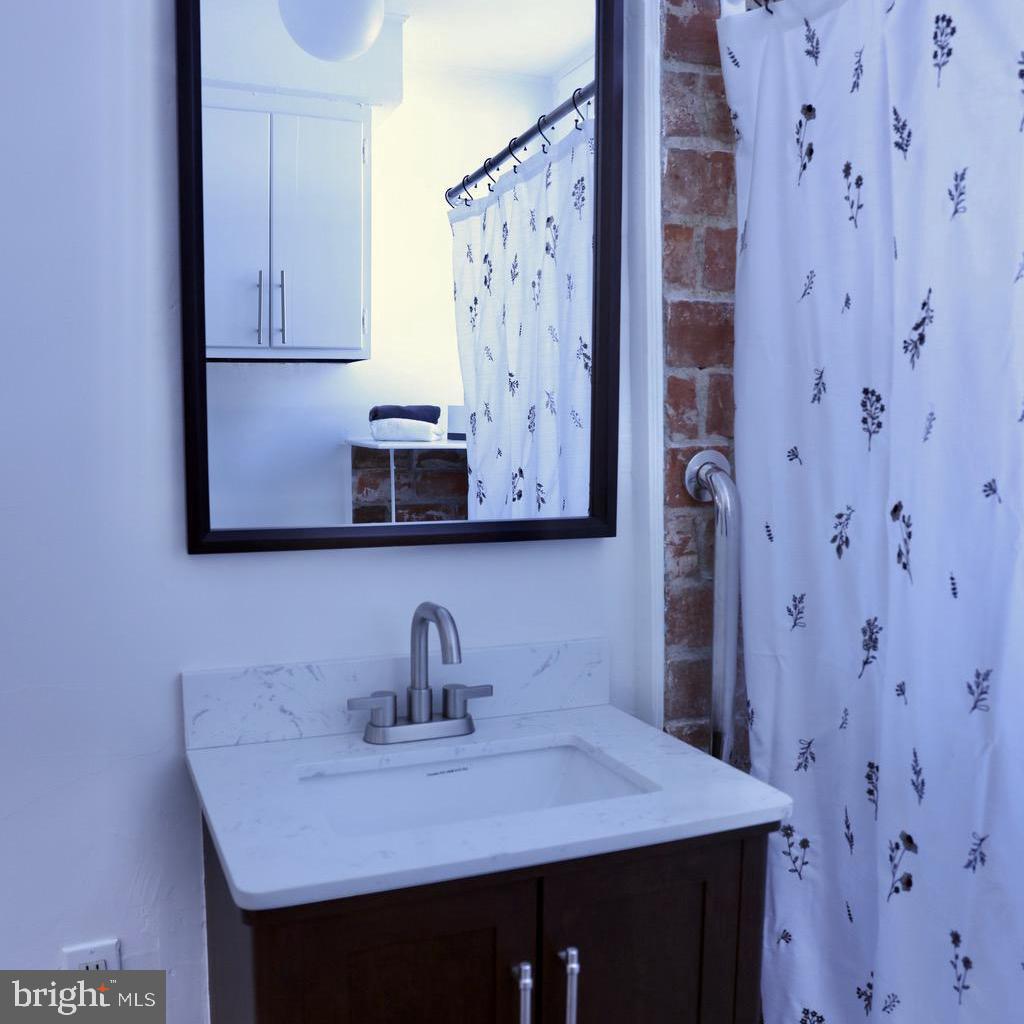 NEW HOPE - Residential Lease