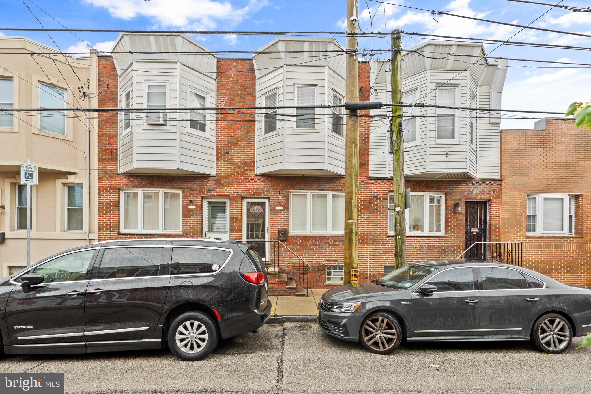 PORT RICHMOND - Residential Lease