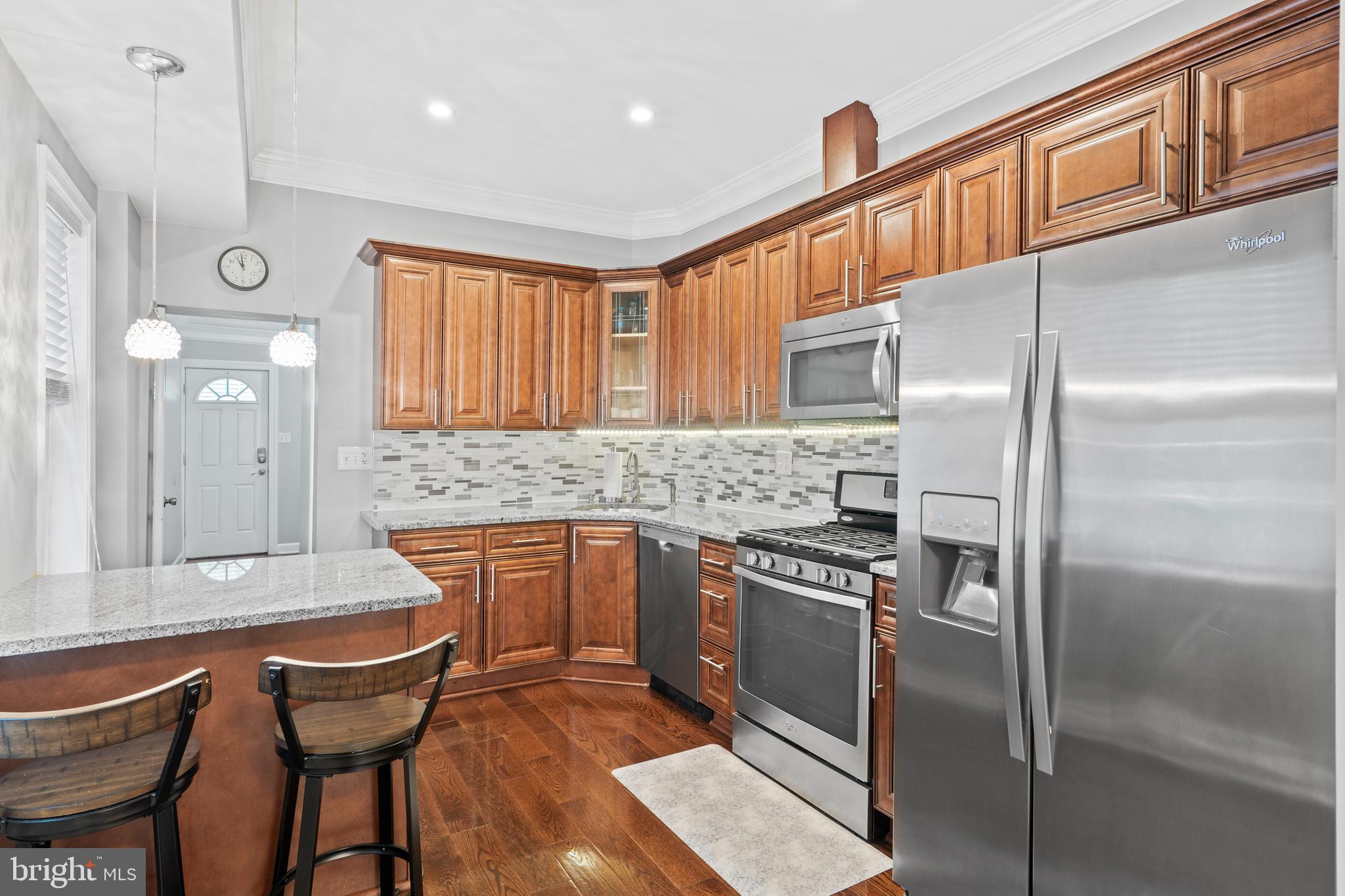 PORT RICHMOND - Residential Lease