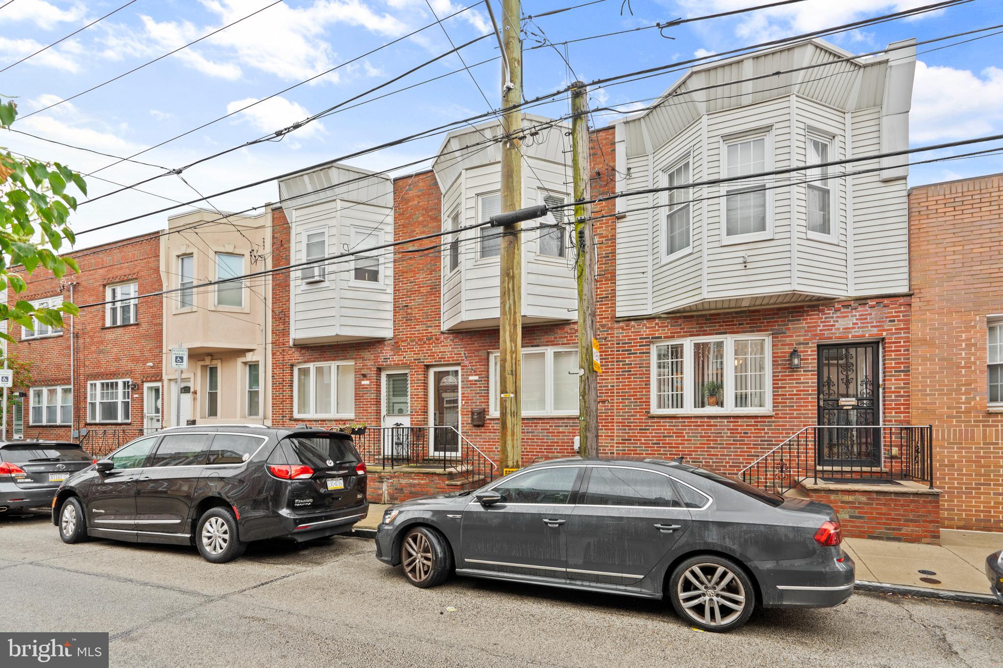 PORT RICHMOND - Residential Lease
