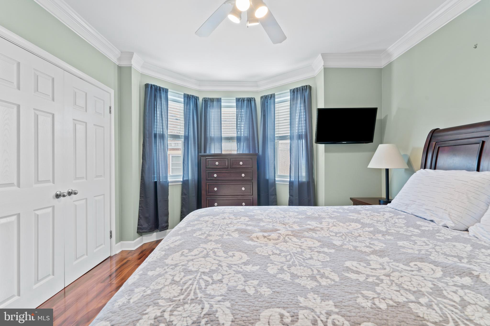 PORT RICHMOND - Residential Lease