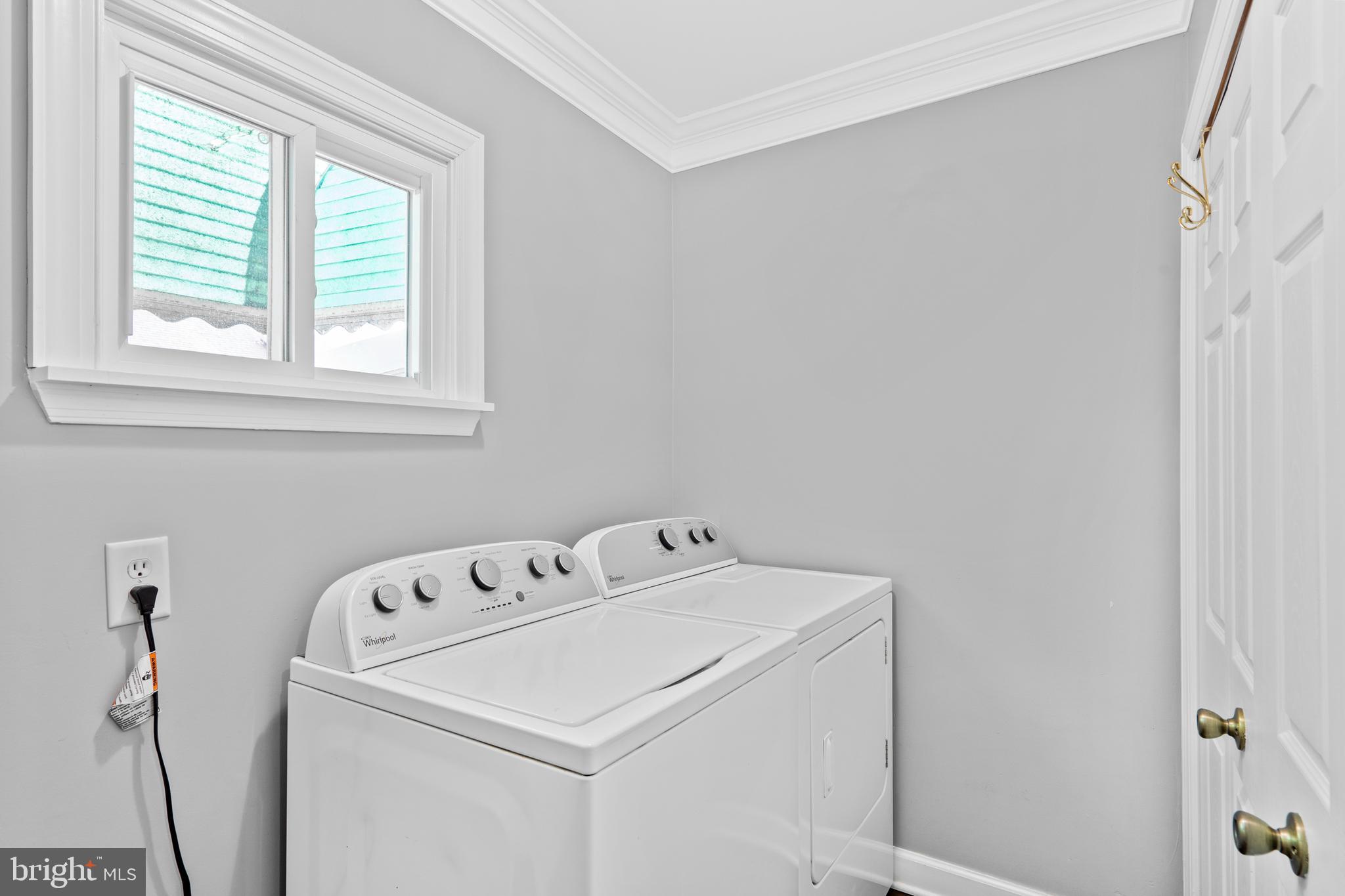 PORT RICHMOND - Residential Lease