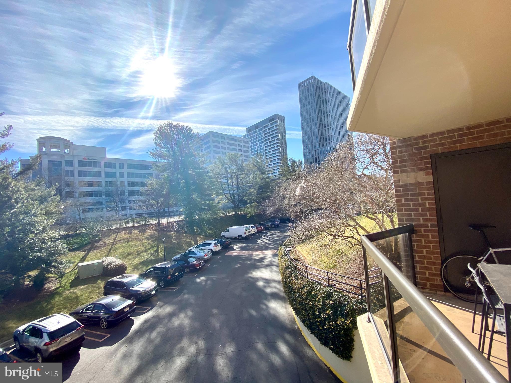 ROTONDA - Residential Lease