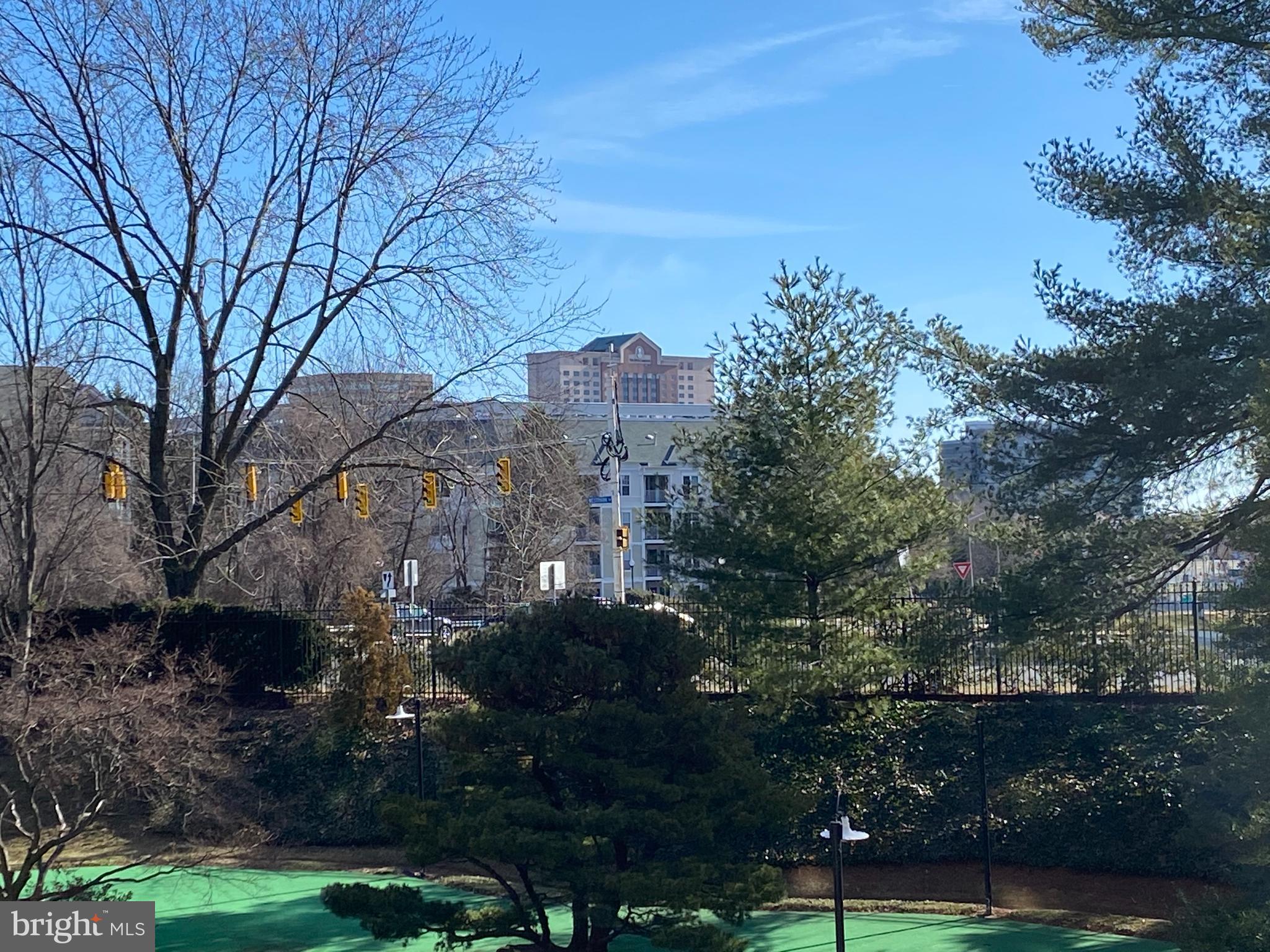 ROTONDA - Residential Lease