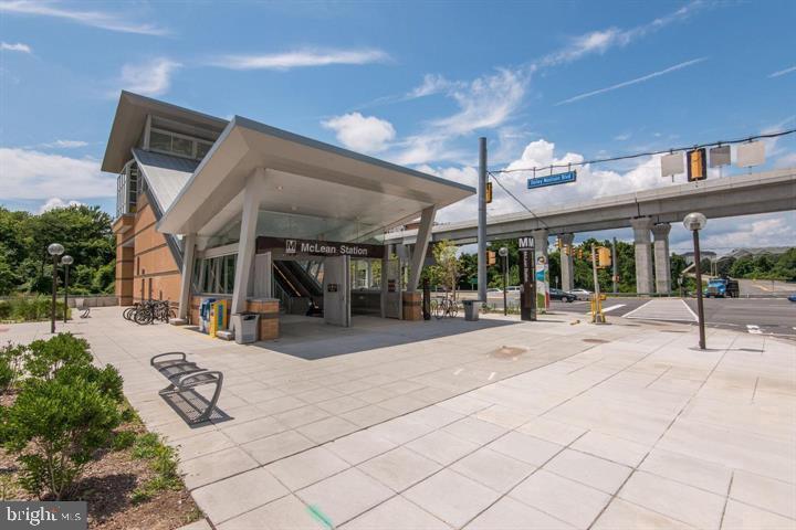 ROTONDA - Residential Lease