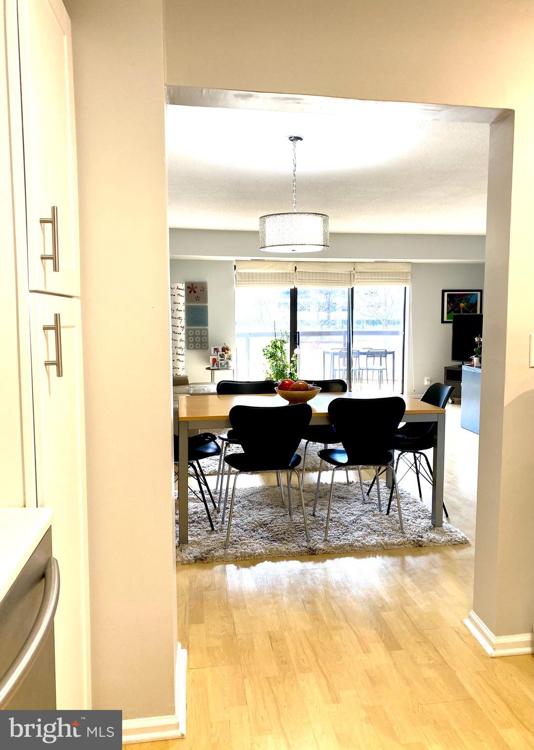 ROTONDA - Residential Lease