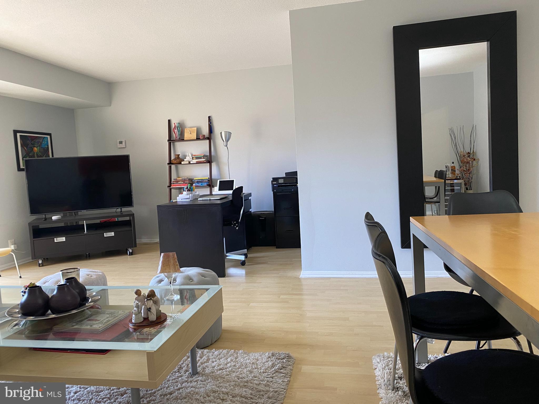 ROTONDA - Residential Lease