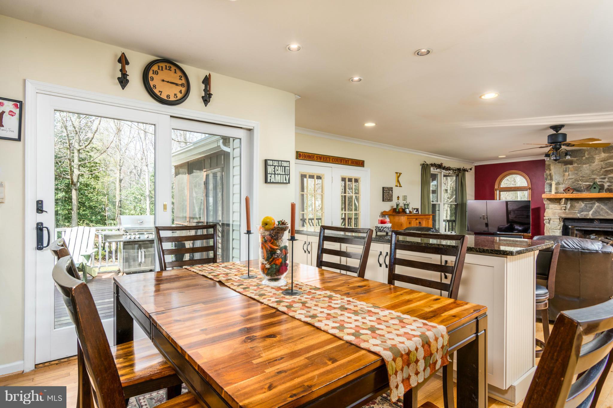 HAMPTON CHASE - Residential