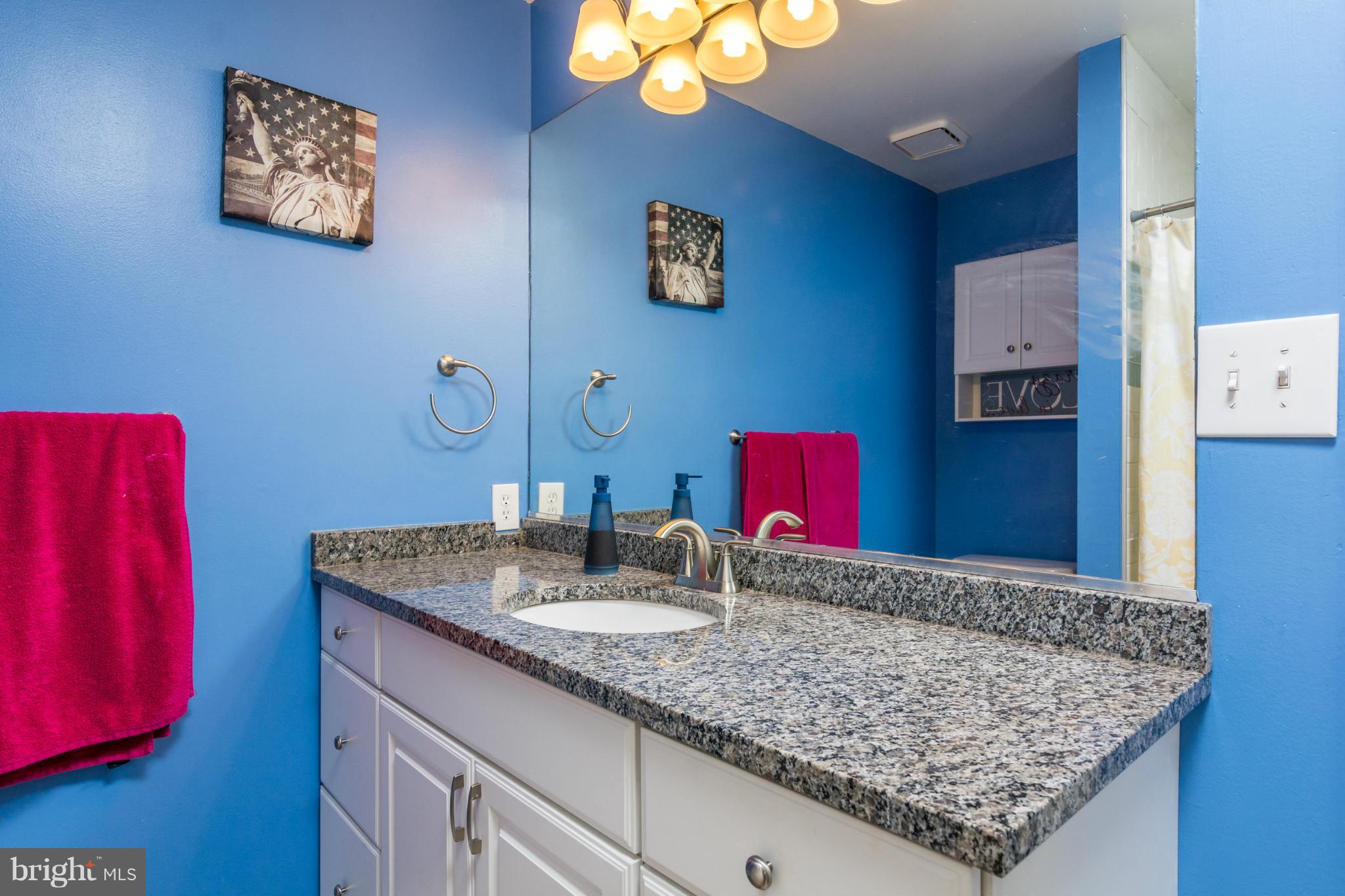 HAMPTON CHASE - Residential