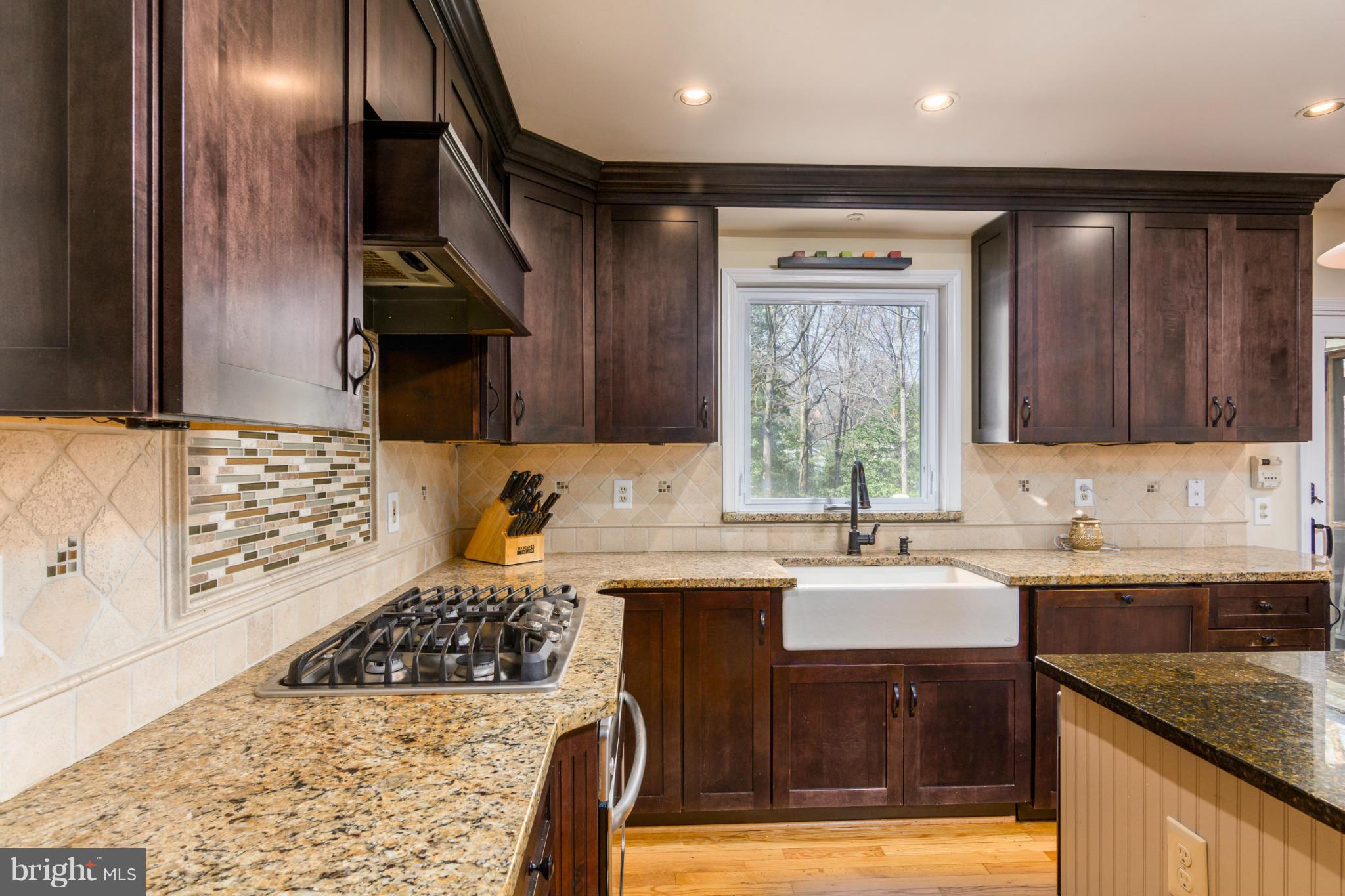 HAMPTON CHASE - Residential