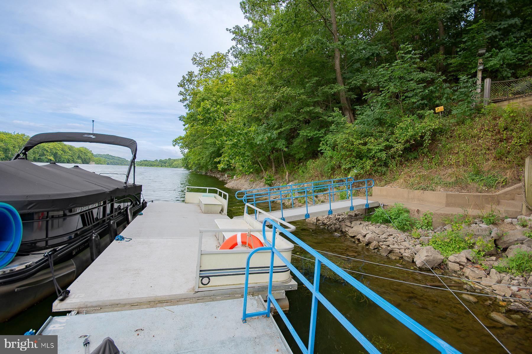 SHEPHERDS COVE - Residential