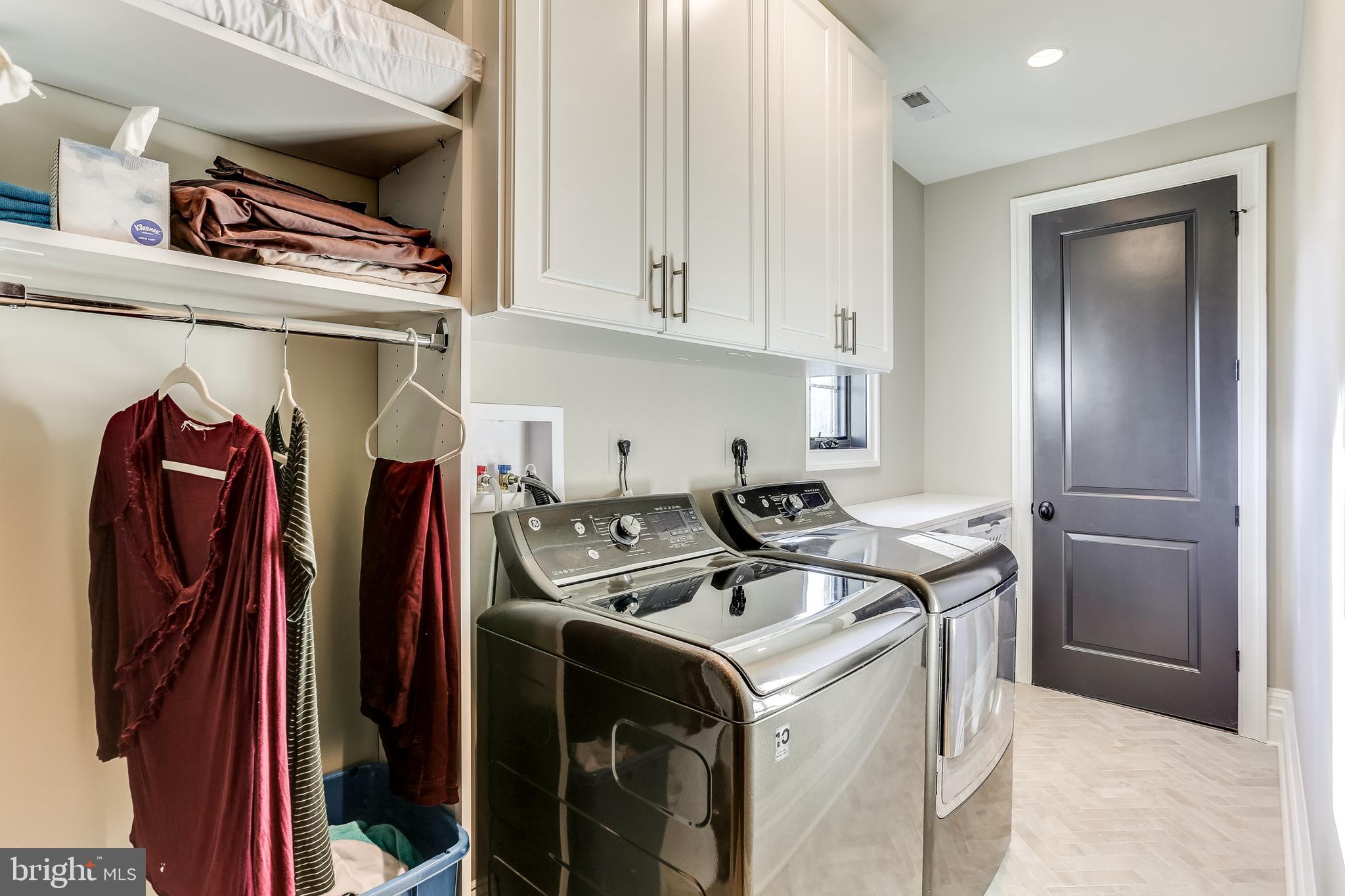 LUTHERVILLE - Residential