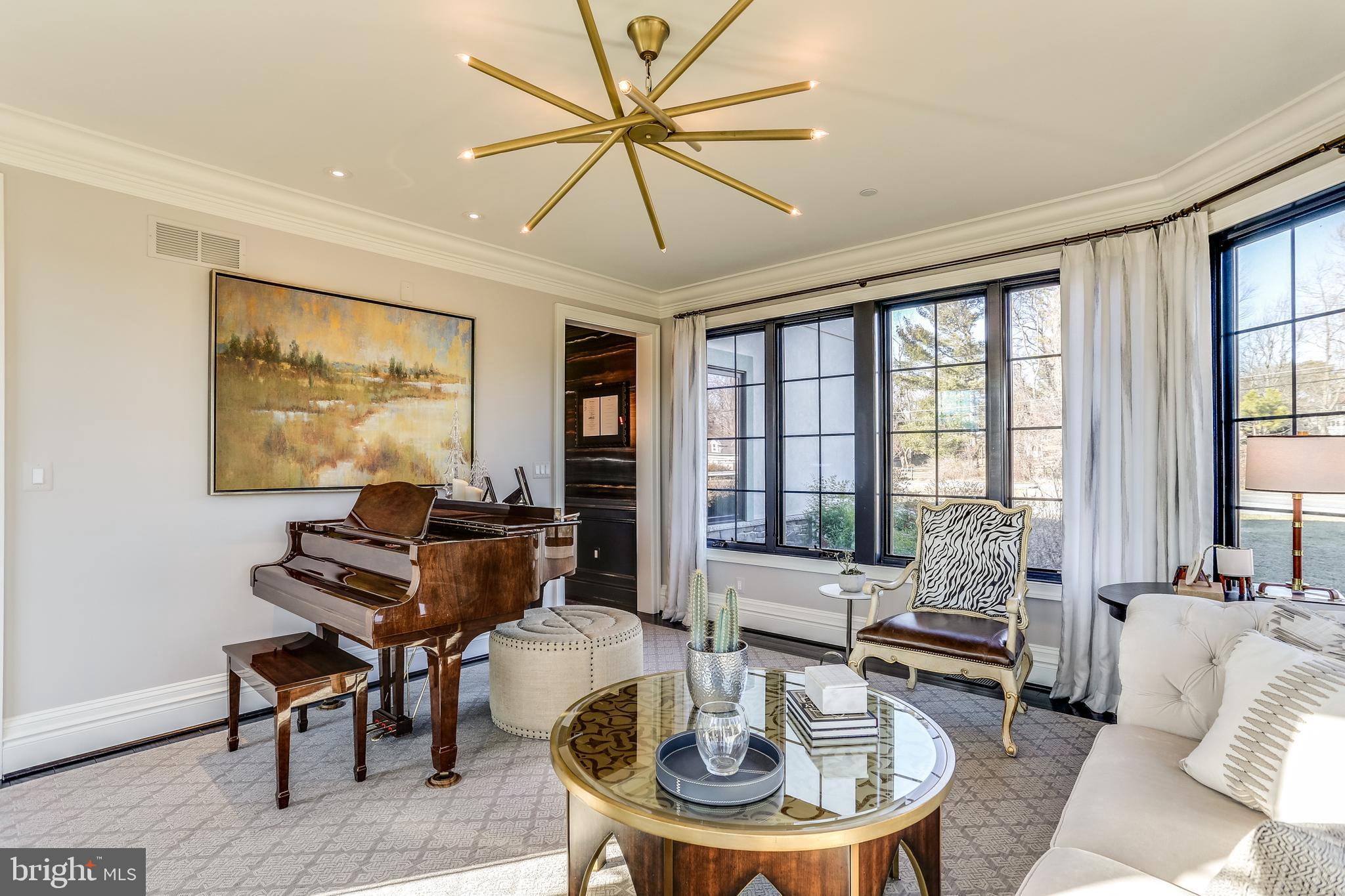 LUTHERVILLE - Residential