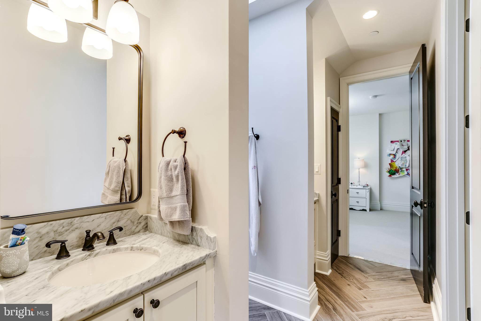 LUTHERVILLE - Residential