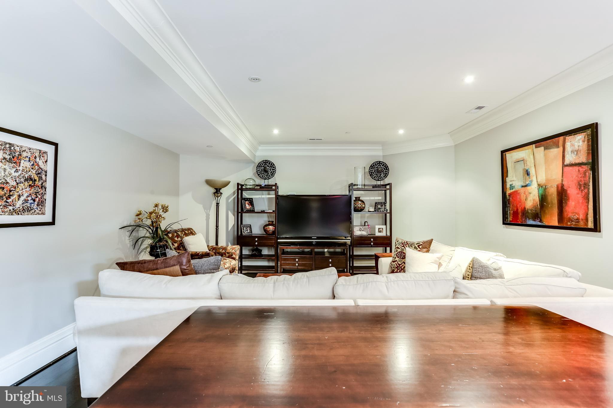 LUTHERVILLE - Residential