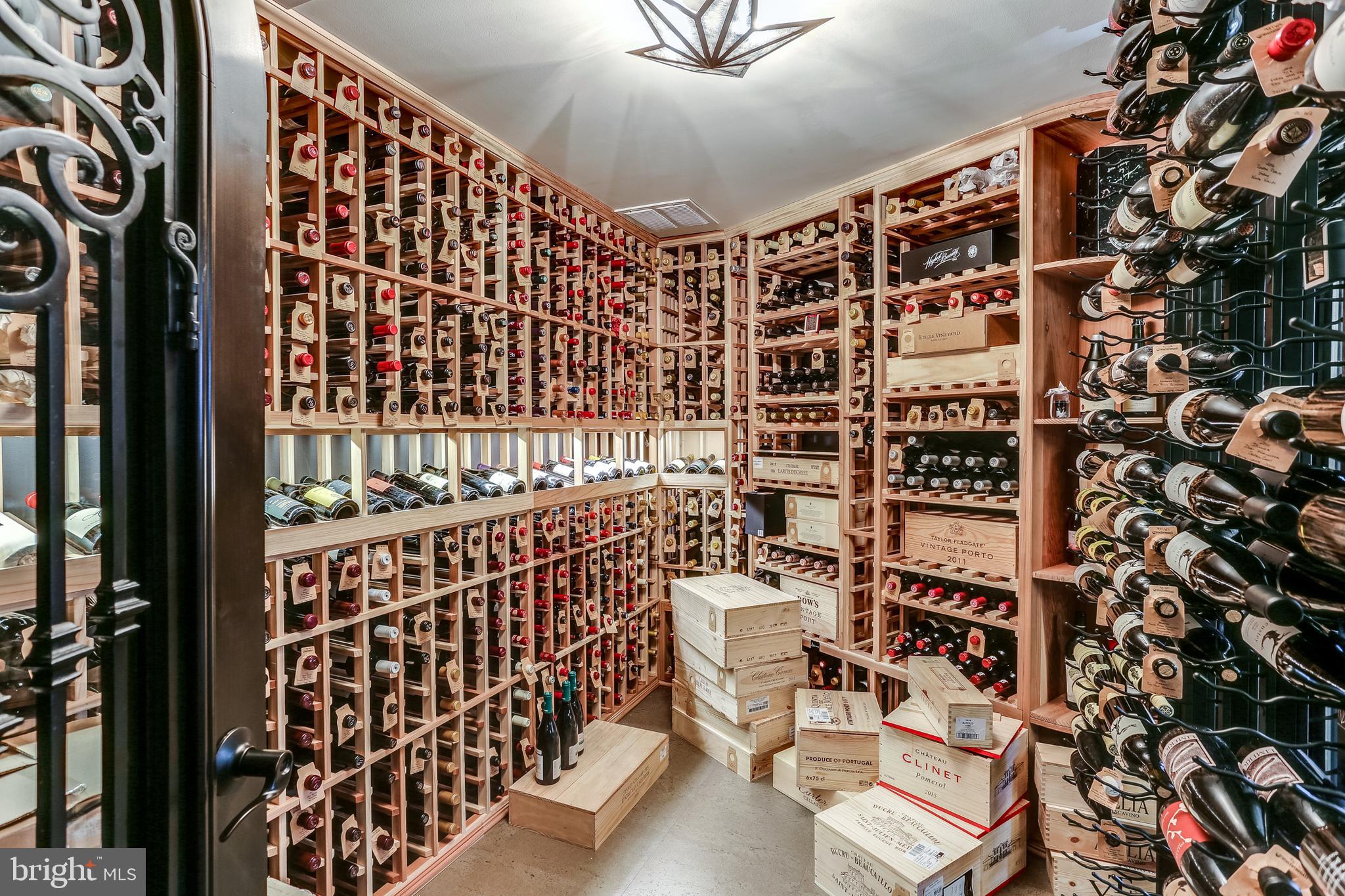 LUTHERVILLE - Residential