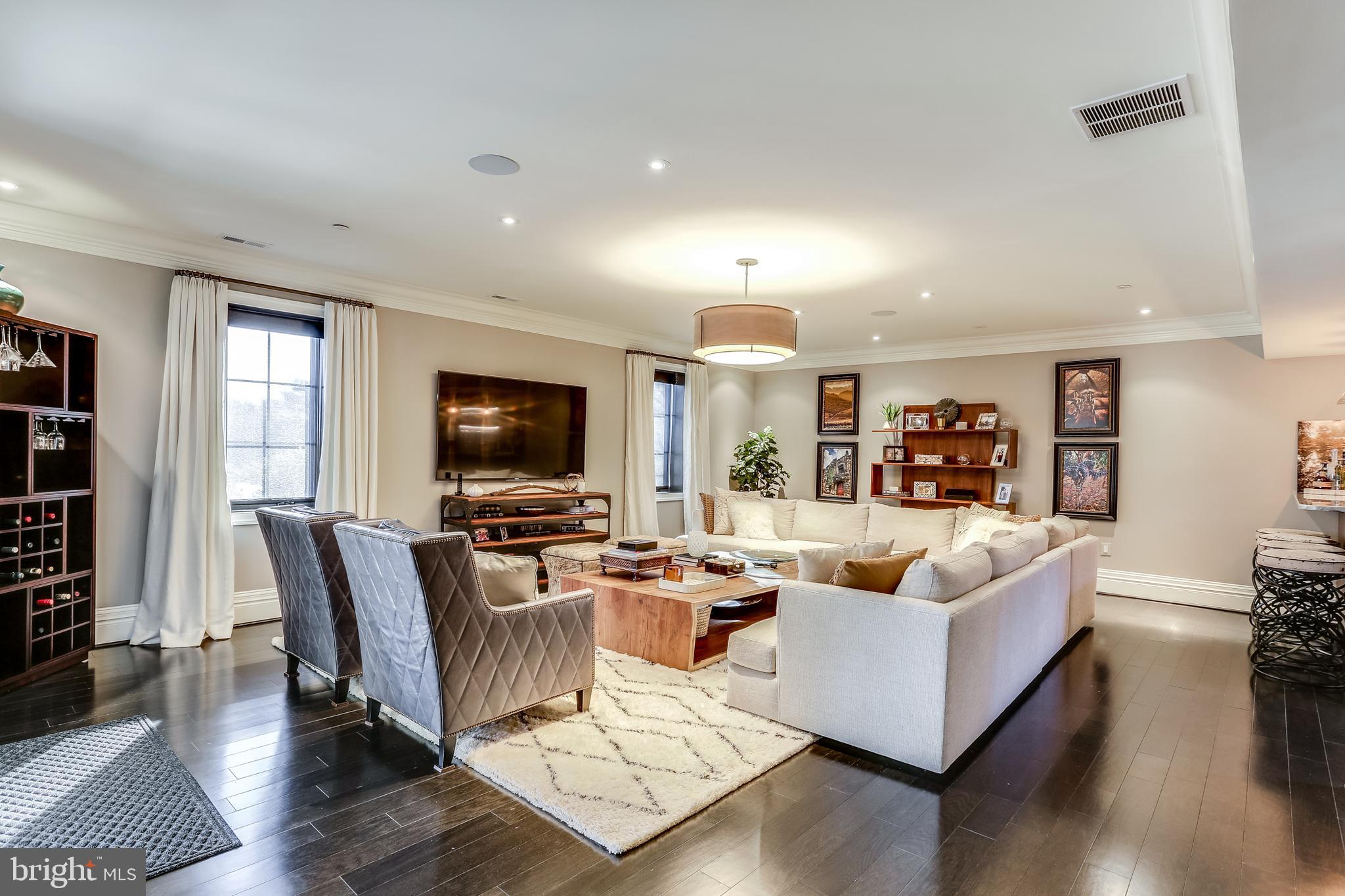 LUTHERVILLE - Residential