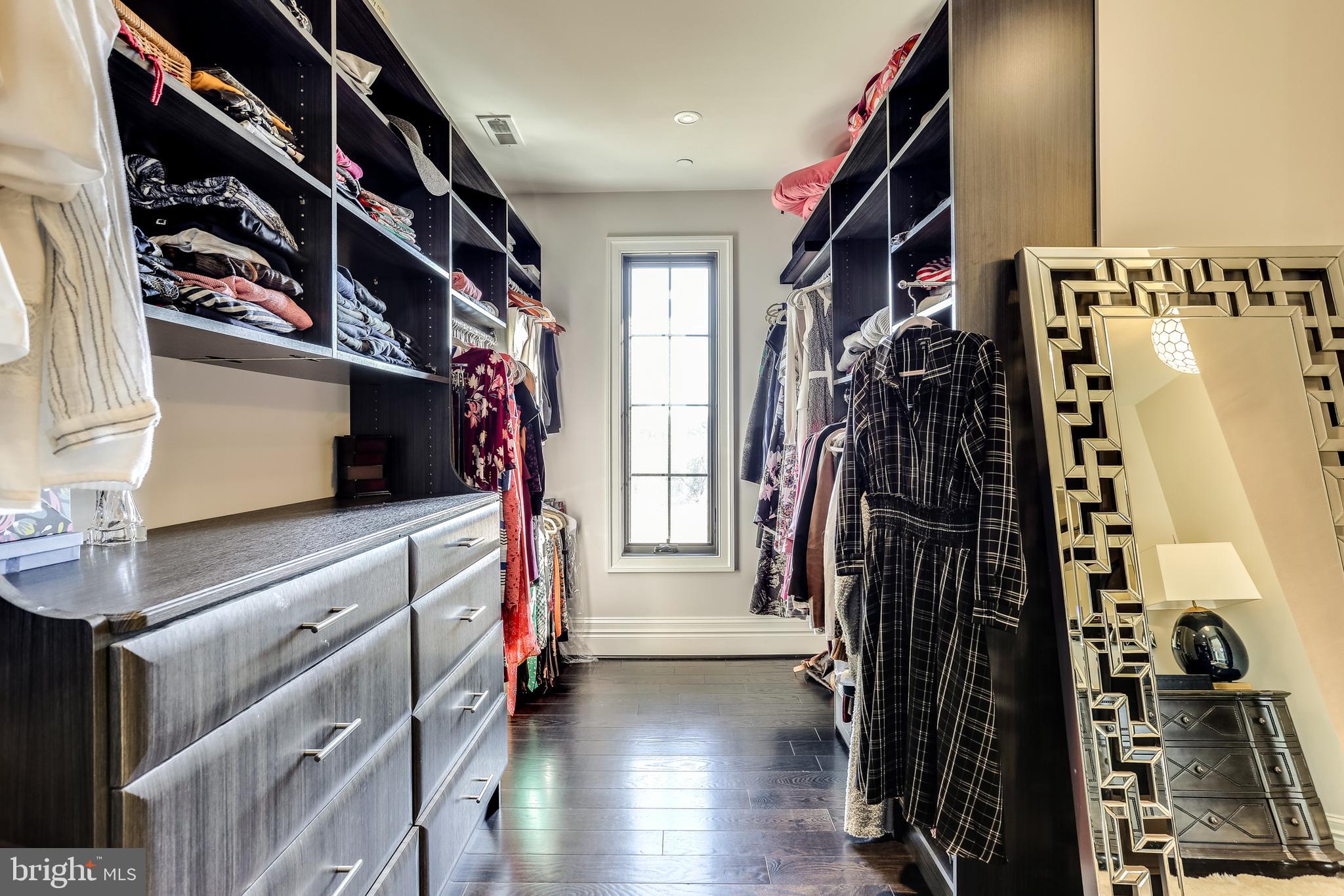 LUTHERVILLE - Residential