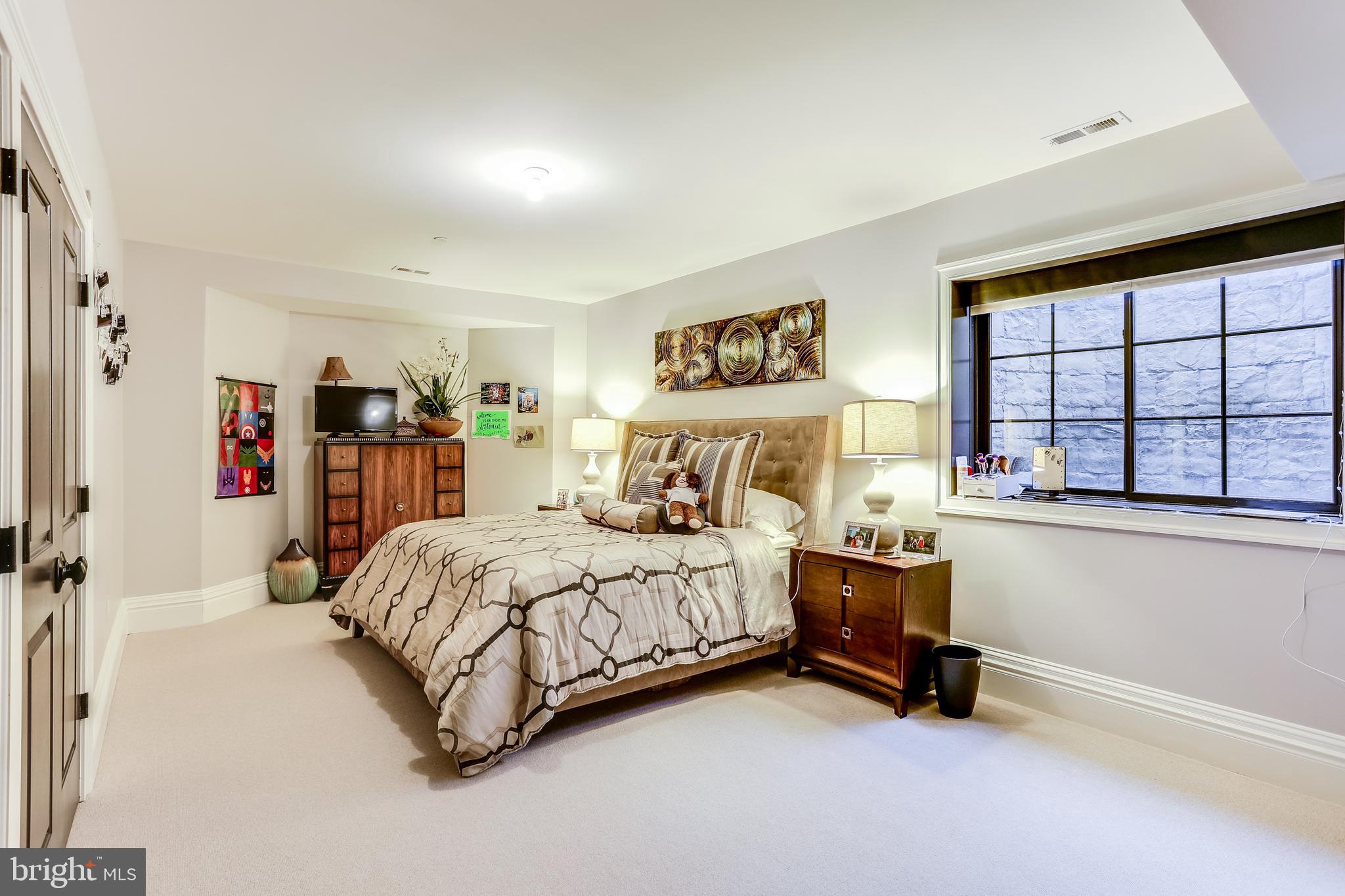 LUTHERVILLE - Residential