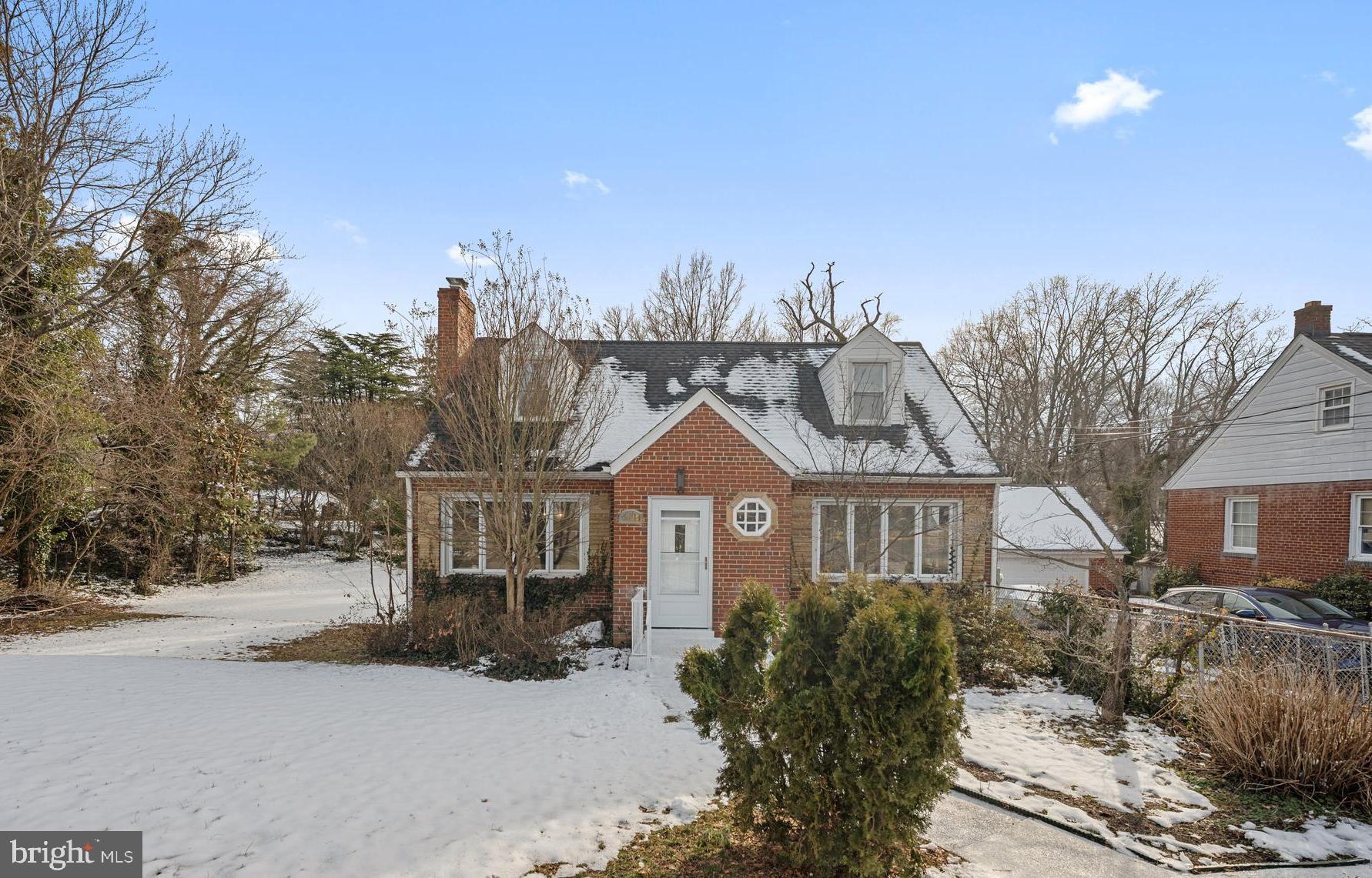 LIVINGSTON OAKS - Residential