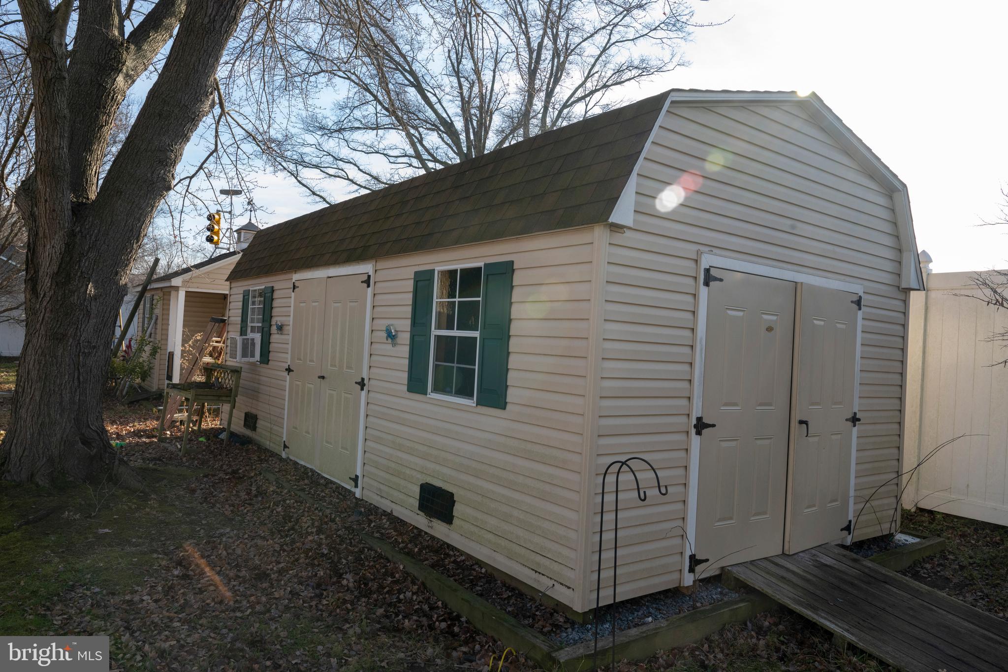 BAY CITY - Residential