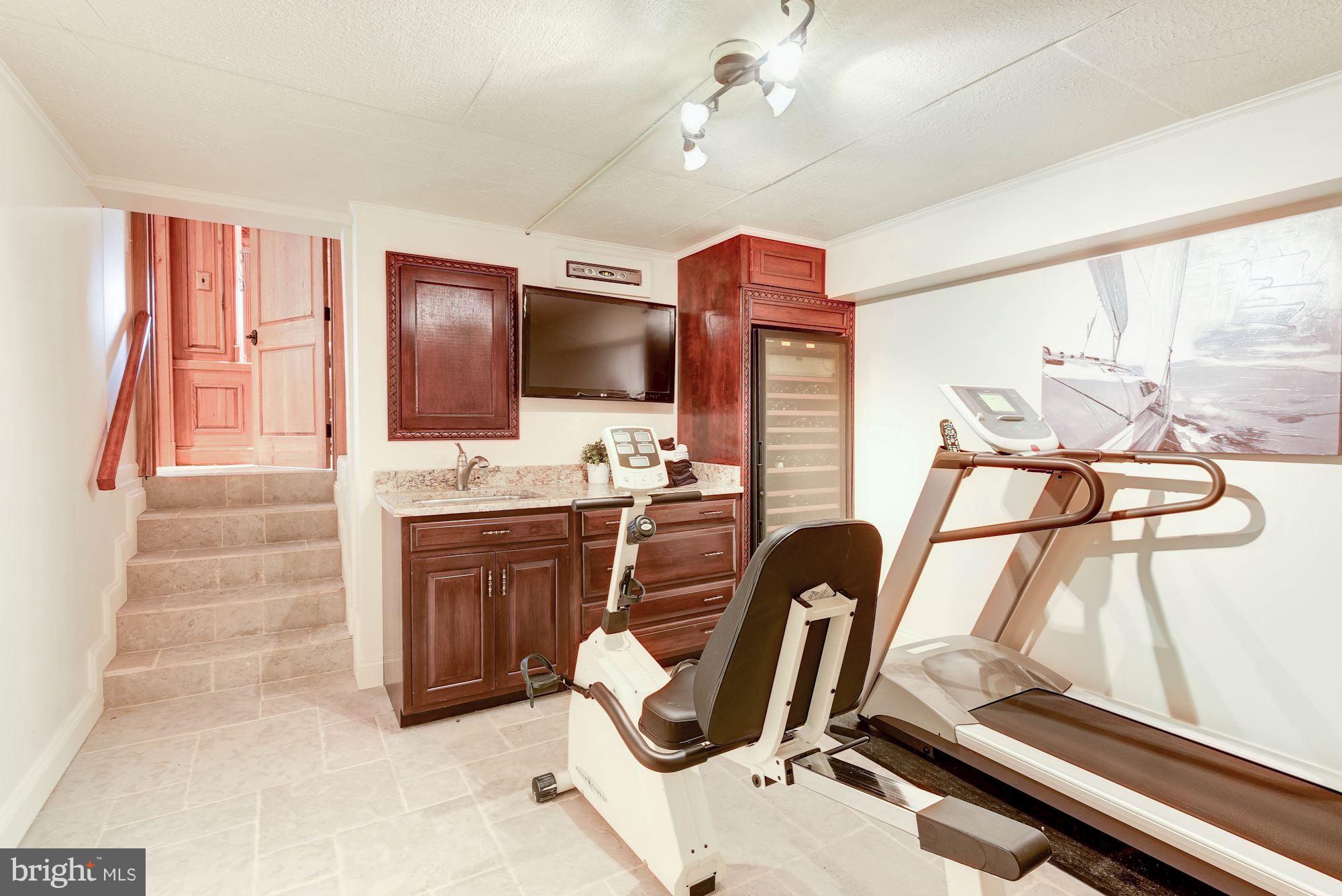 MERRYWOOD ON THE POTOMAC - Residential