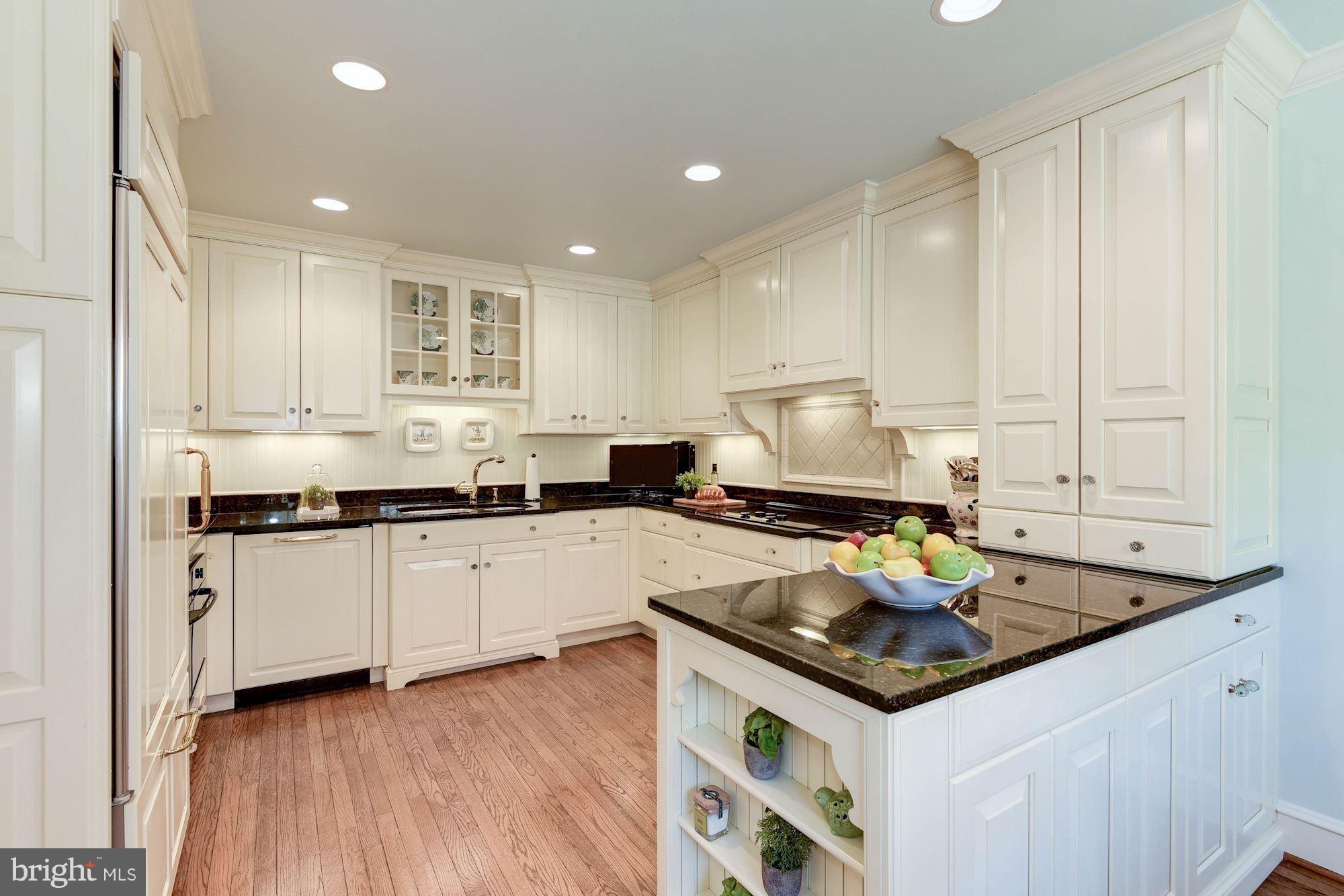 MERRYWOOD ON THE POTOMAC - Residential