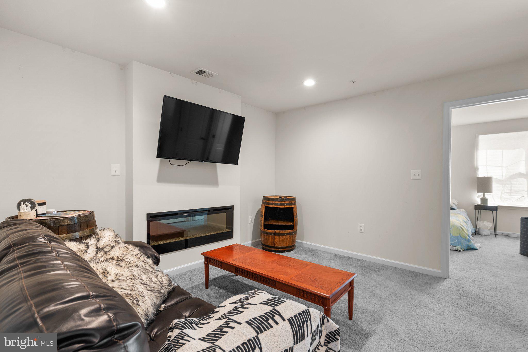 UPPER MARLBORO - Residential