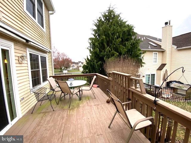 PINECREST - Residential Lease