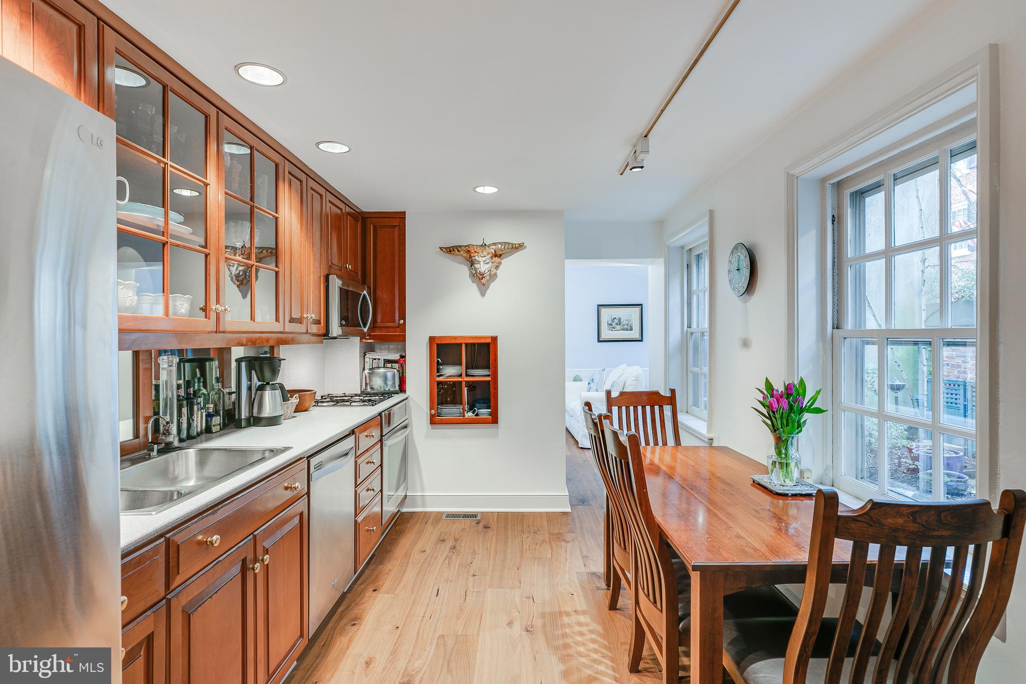 SOCIETY HILL - Residential