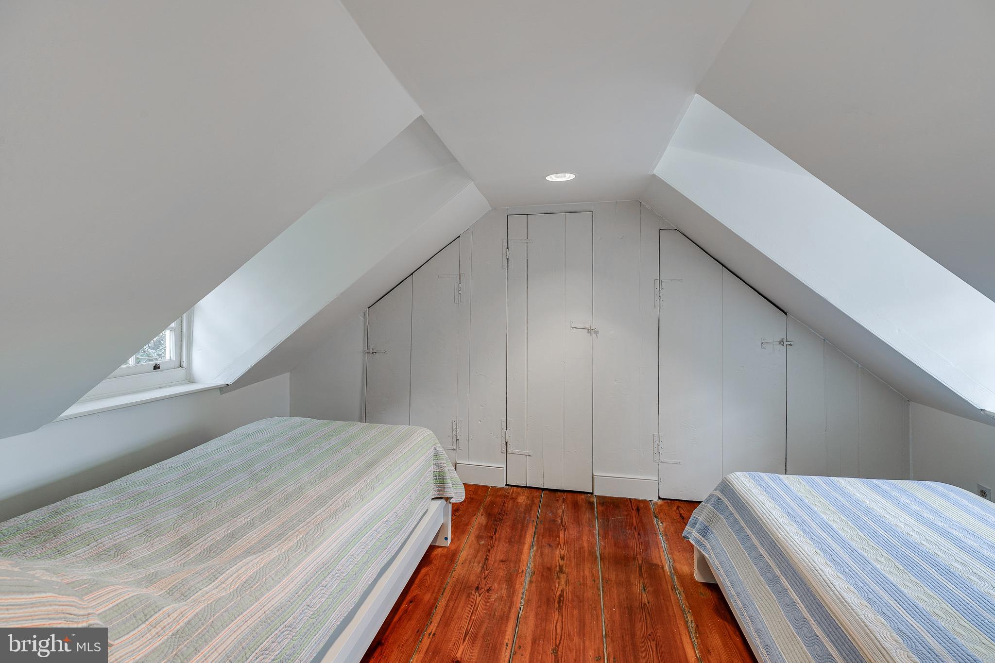 SOCIETY HILL - Residential