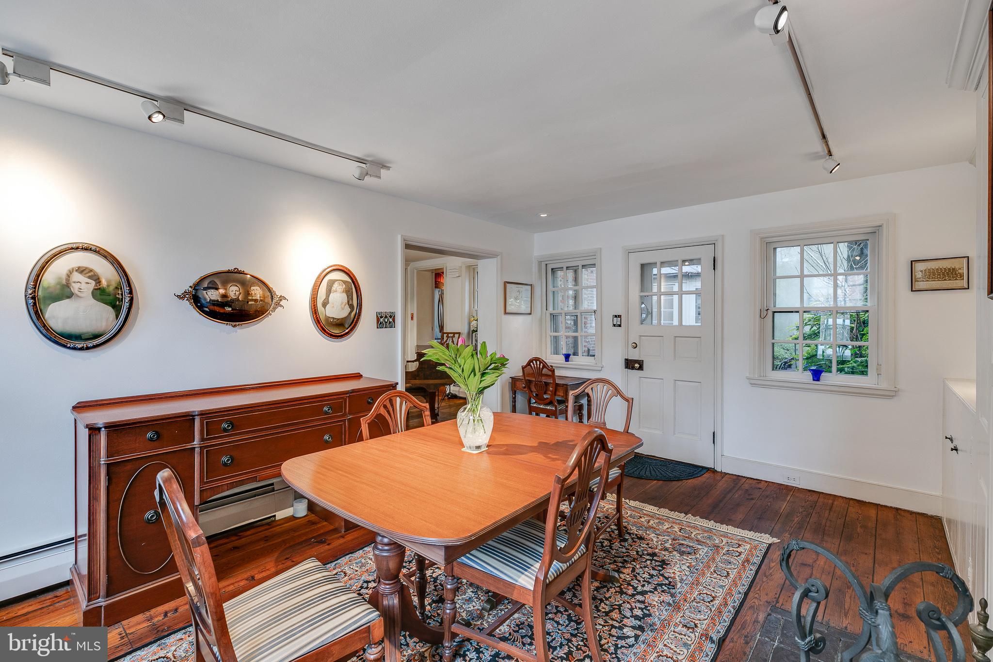 SOCIETY HILL - Residential