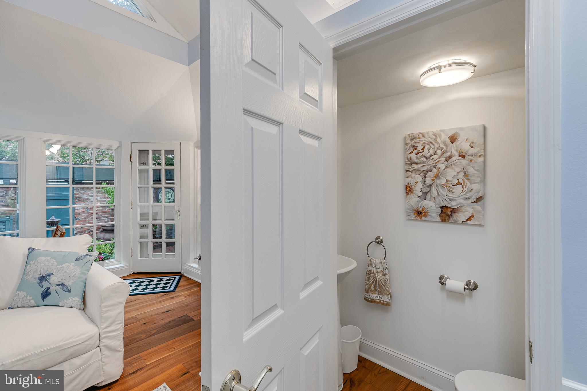 SOCIETY HILL - Residential