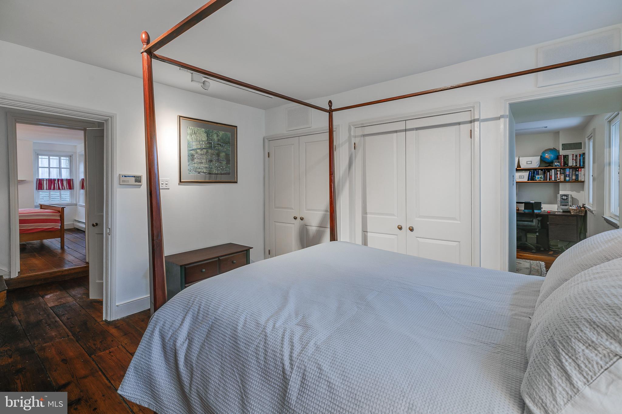 SOCIETY HILL - Residential