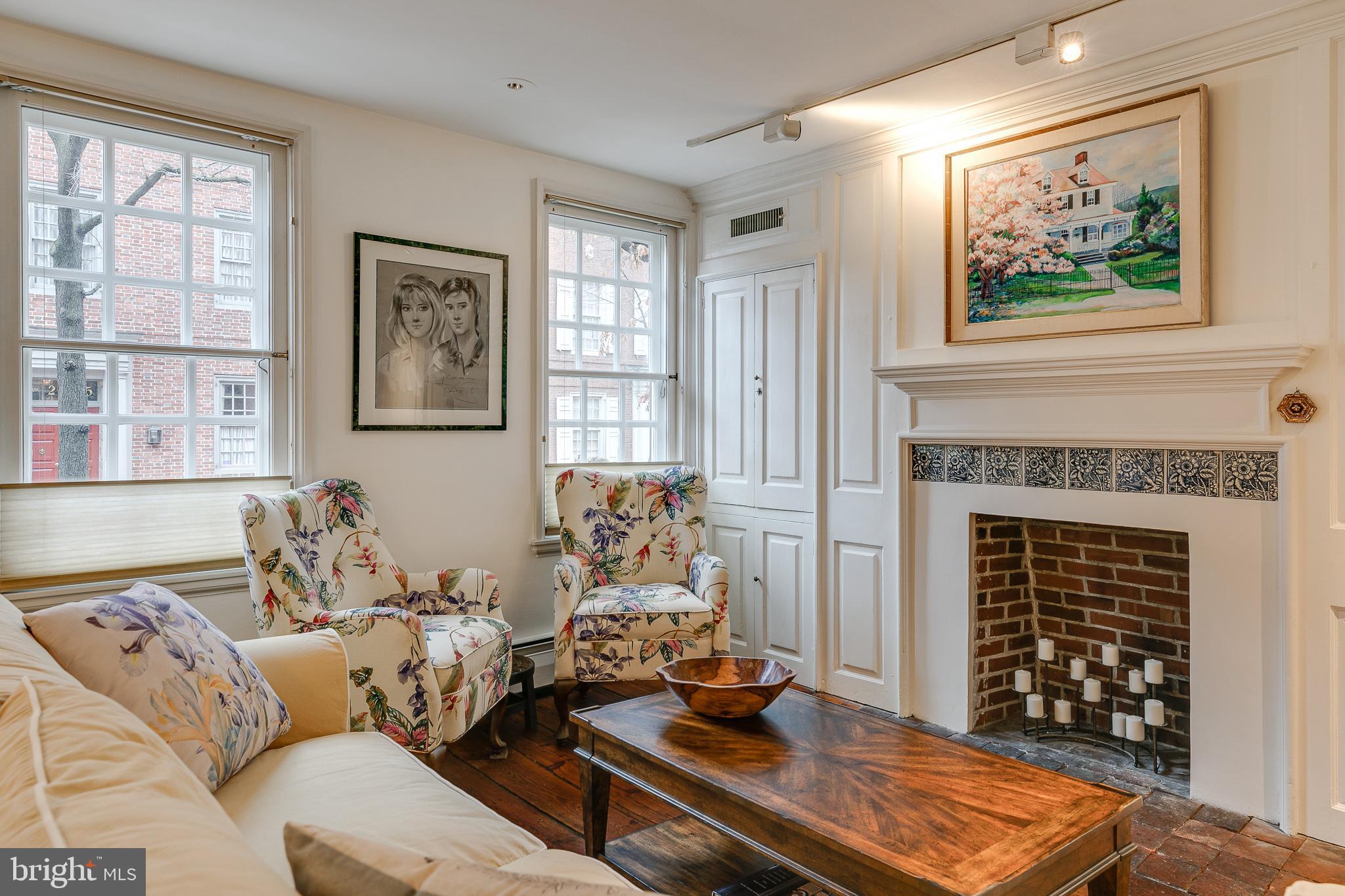 SOCIETY HILL - Residential