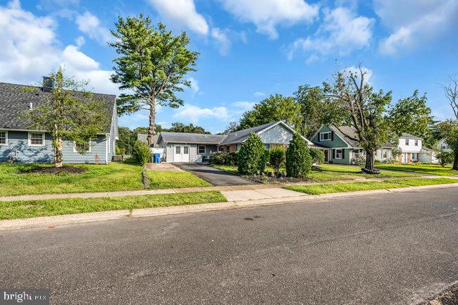14 BUXMONT LANE
