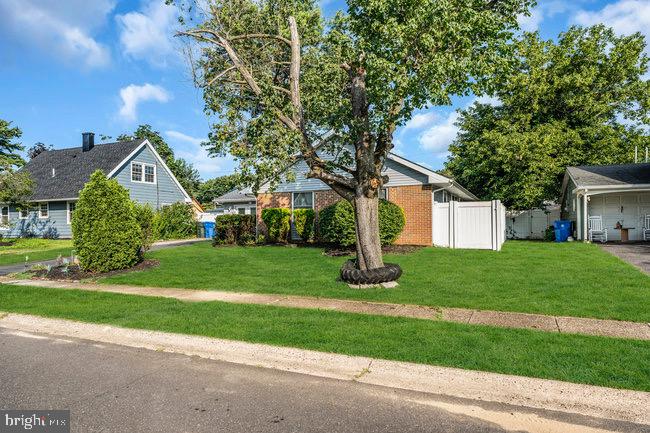14 BUXMONT LANE