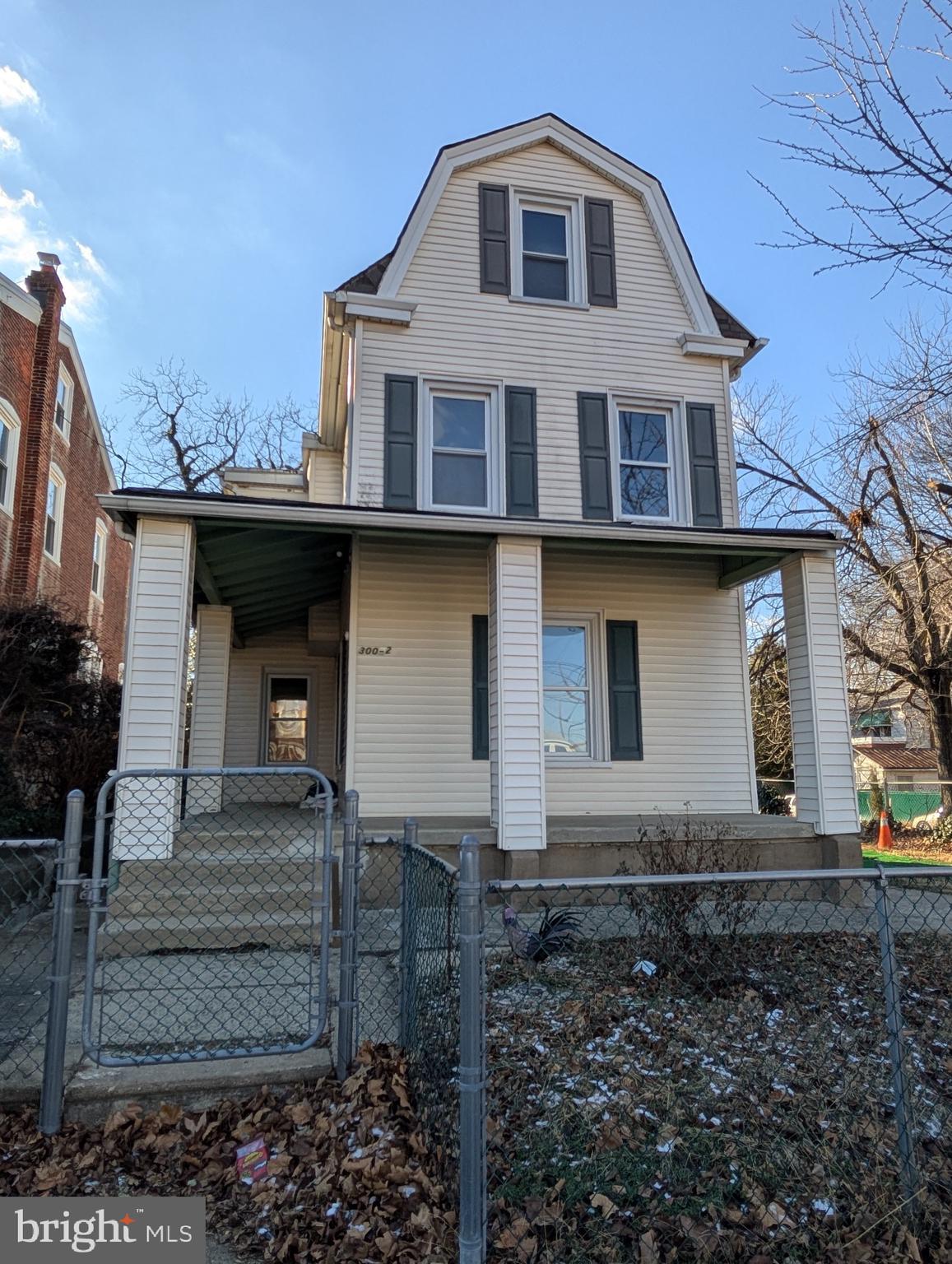 LAWNDALE - Residential