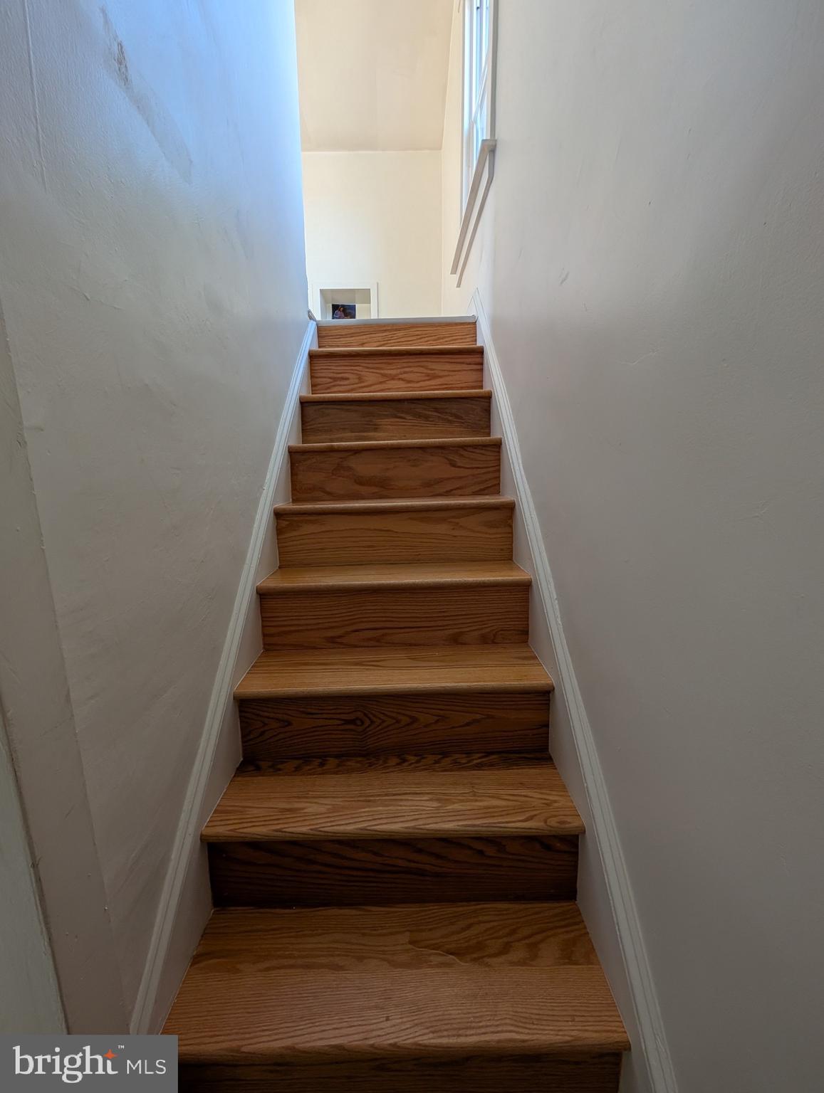 LAWNDALE - Residential