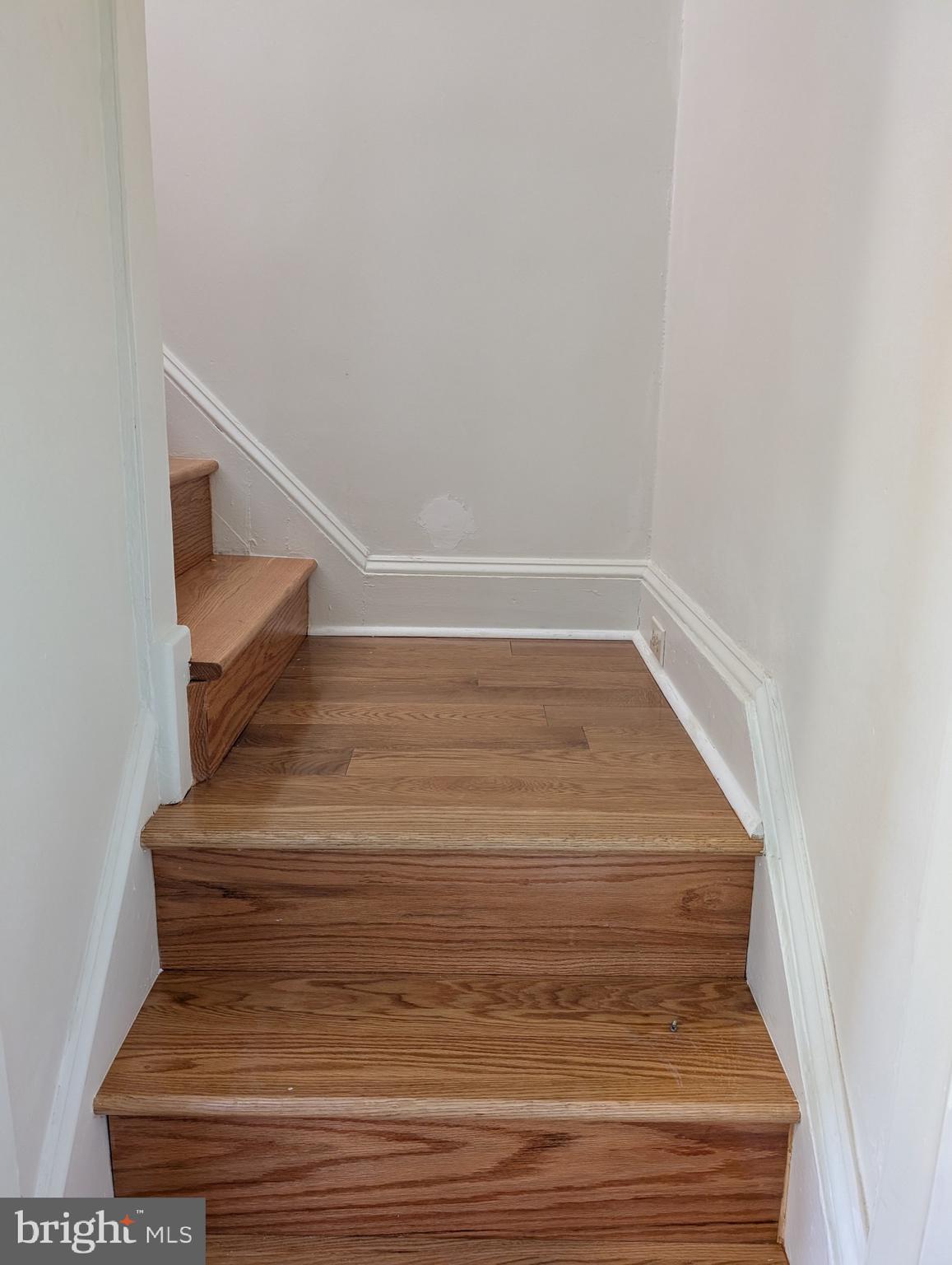 LAWNDALE - Residential