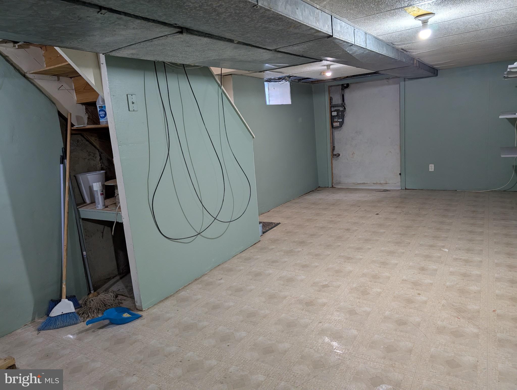 LAWNDALE - Residential