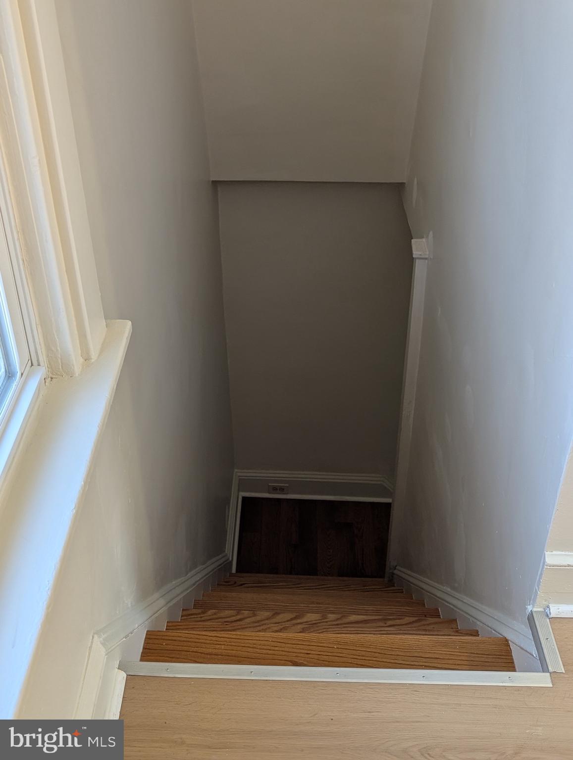 LAWNDALE - Residential