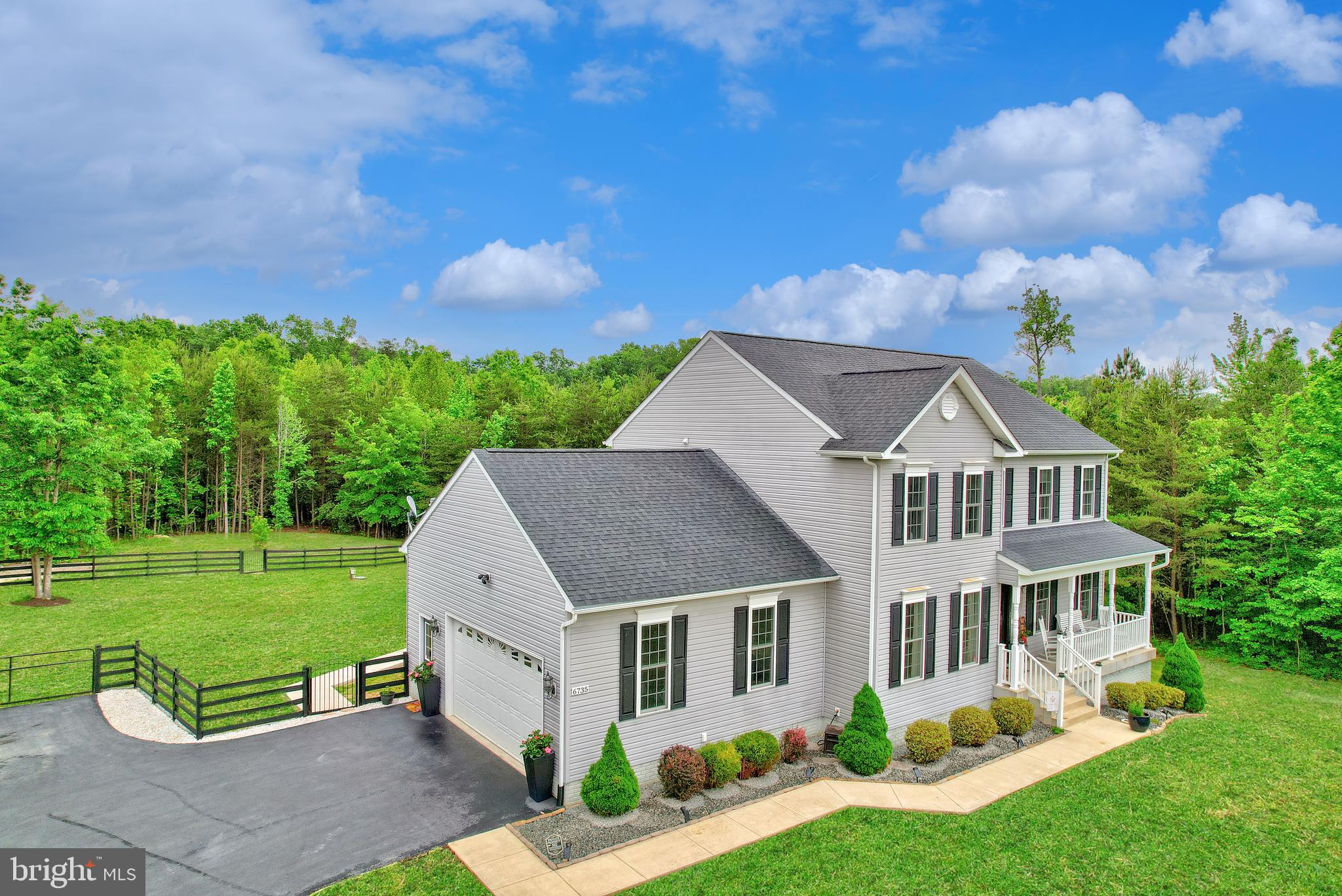 6735 THORNBROOK LANE
