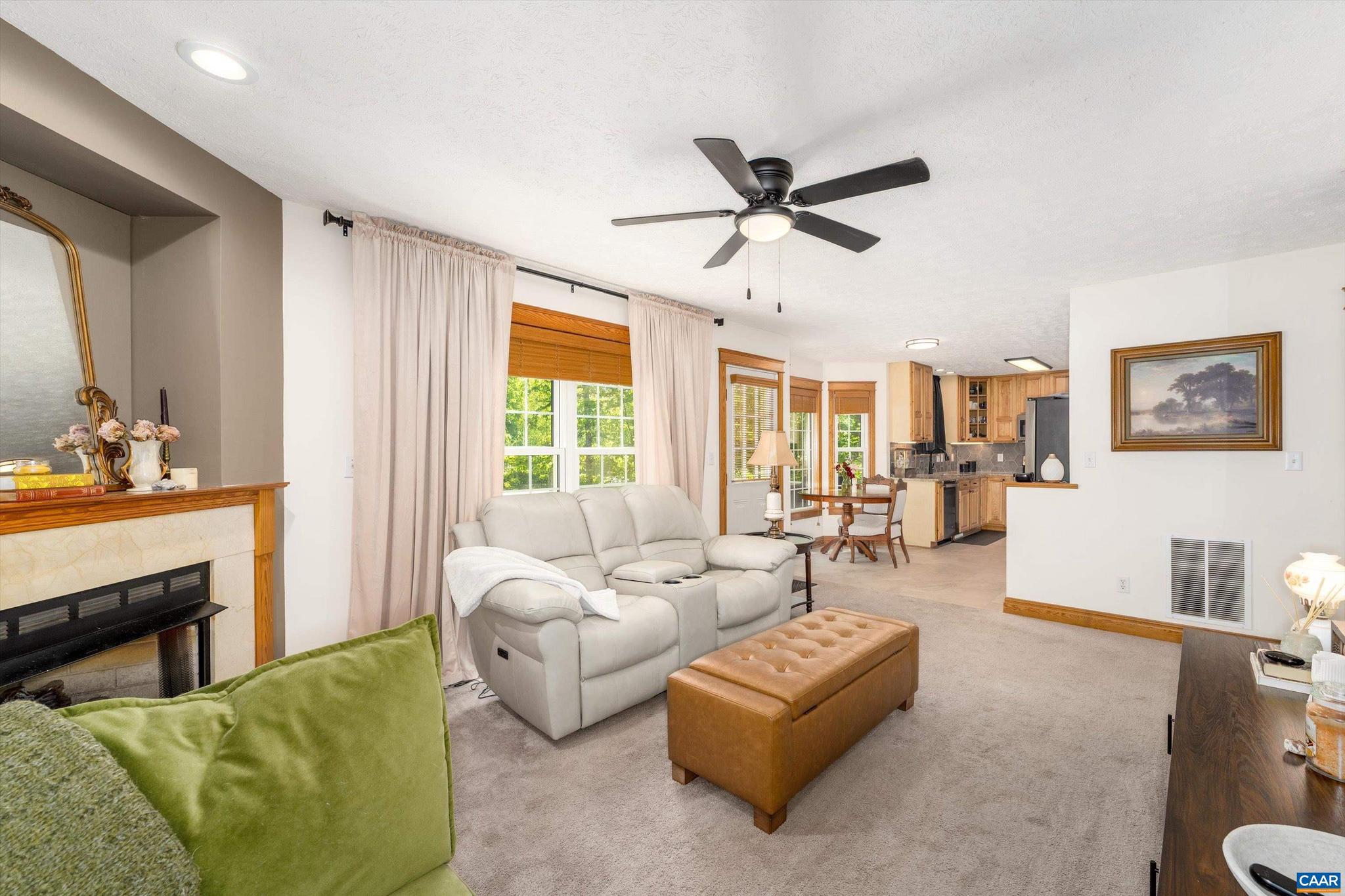 LAKE MONTICELLO - Residential