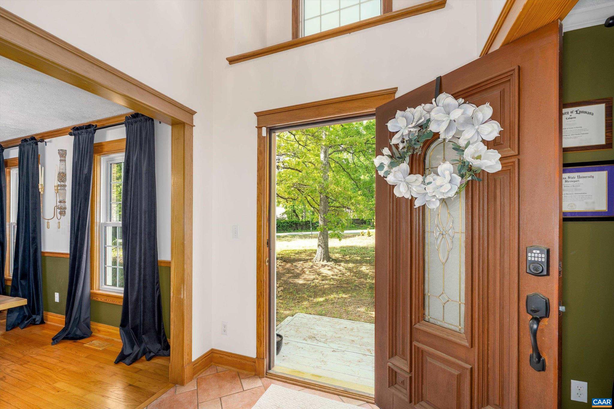 LAKE MONTICELLO - Residential