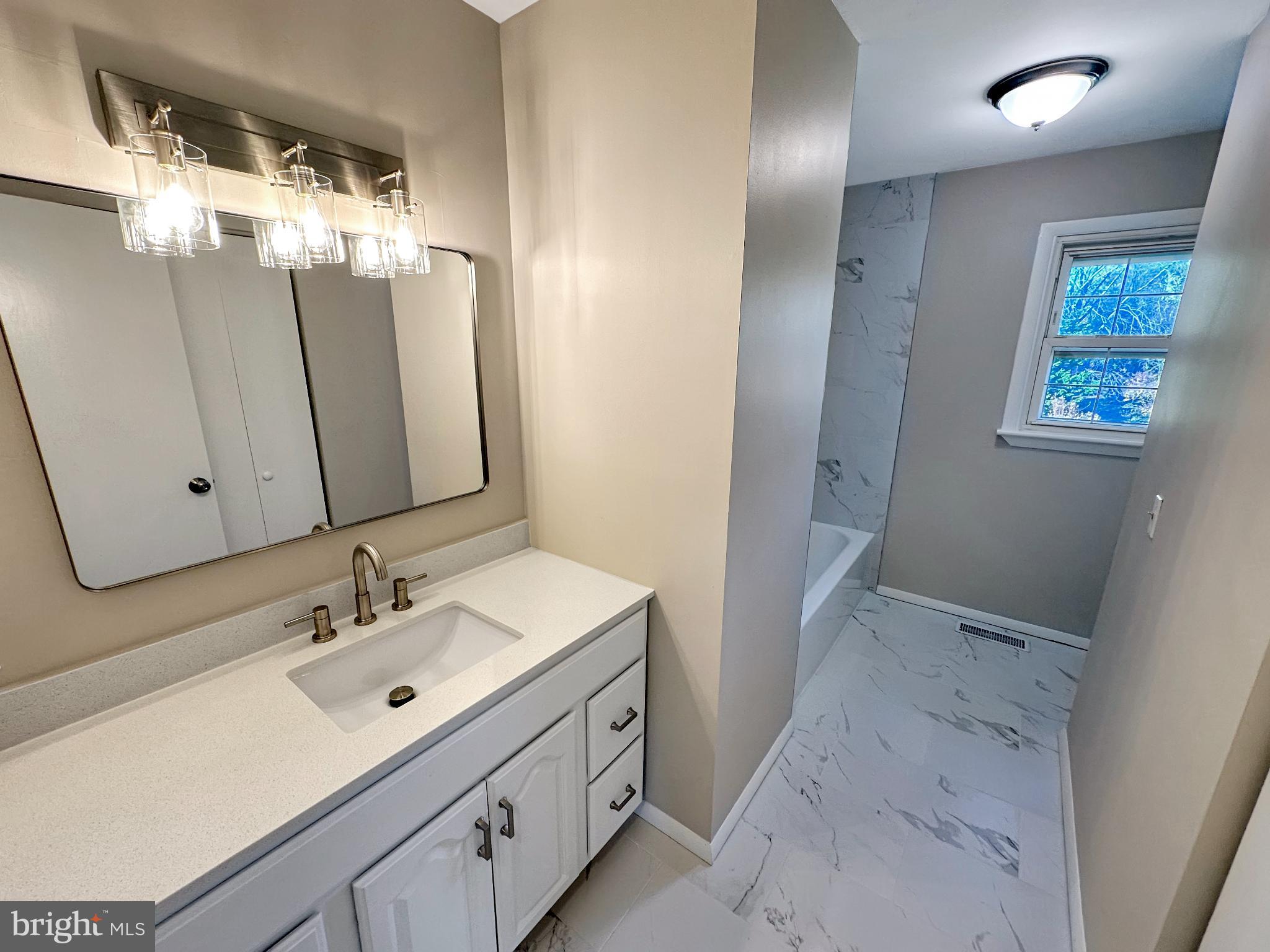 KENT ISLAND ESTATES - Residential